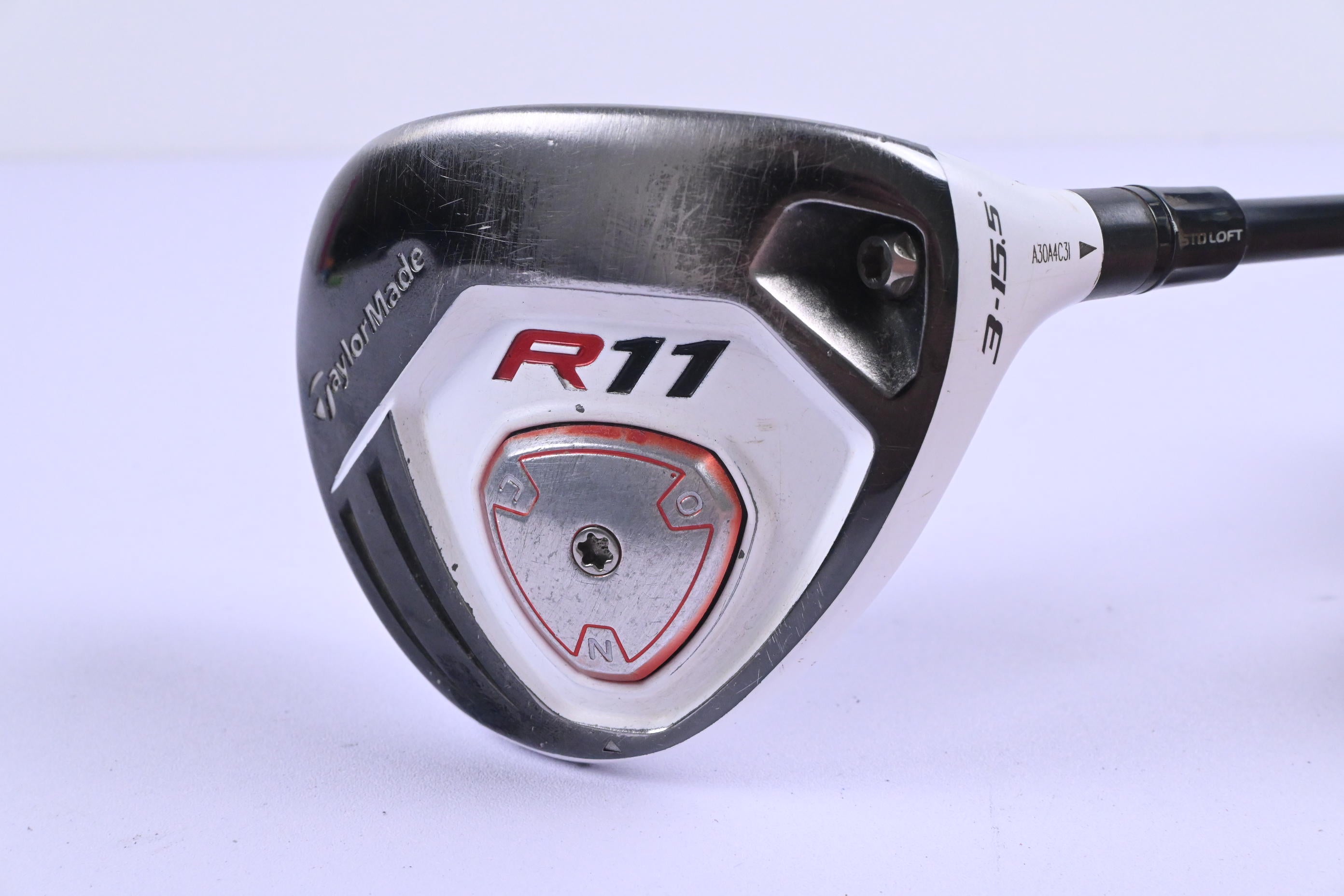 TaylorMade R11 #3 Wood / 15.5 Degree / Regular Flex Fujikura Blur 70 Shaft