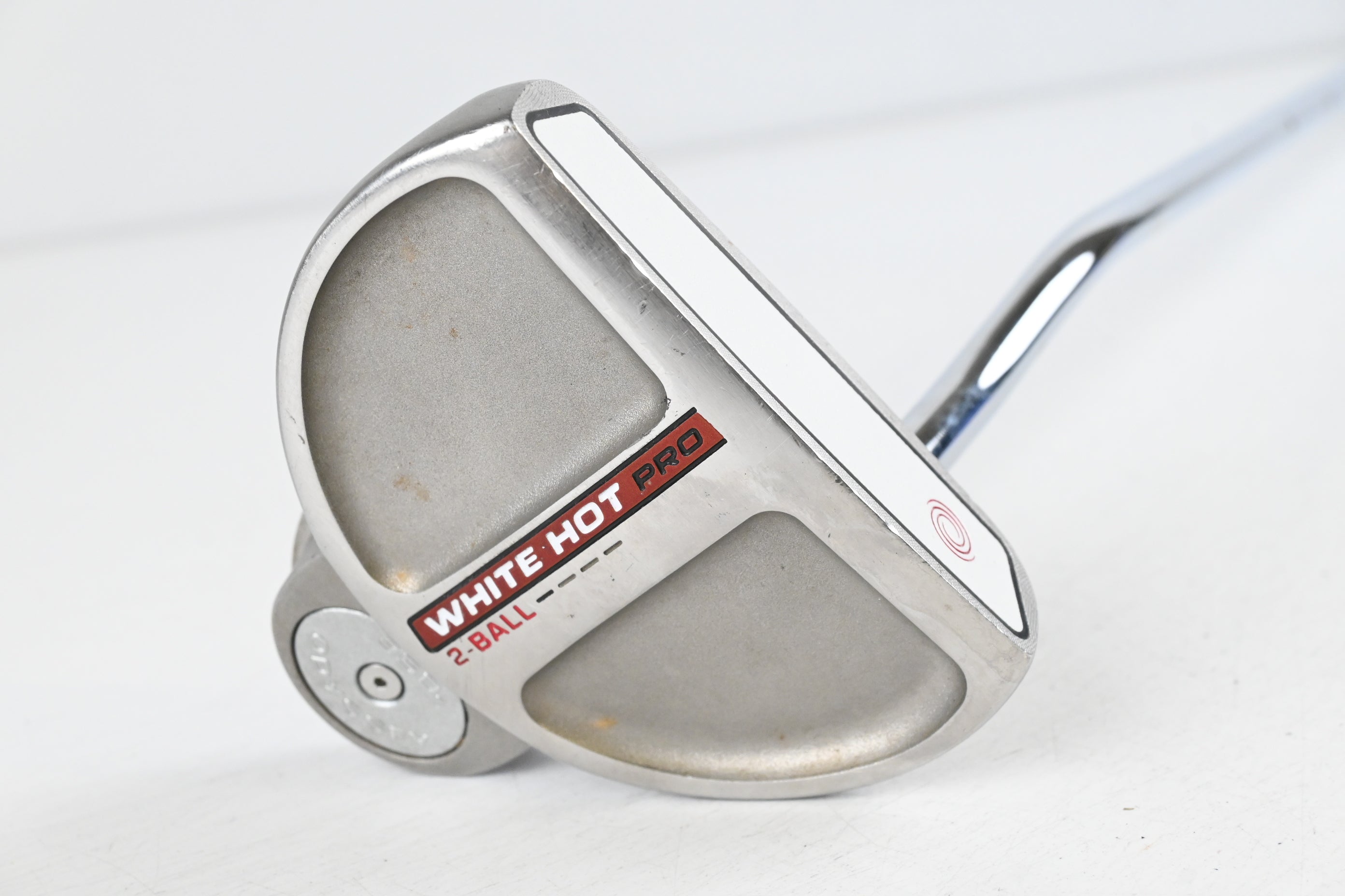 Odyssey White Hot Pro 2-Ball Putter / 31 Inch