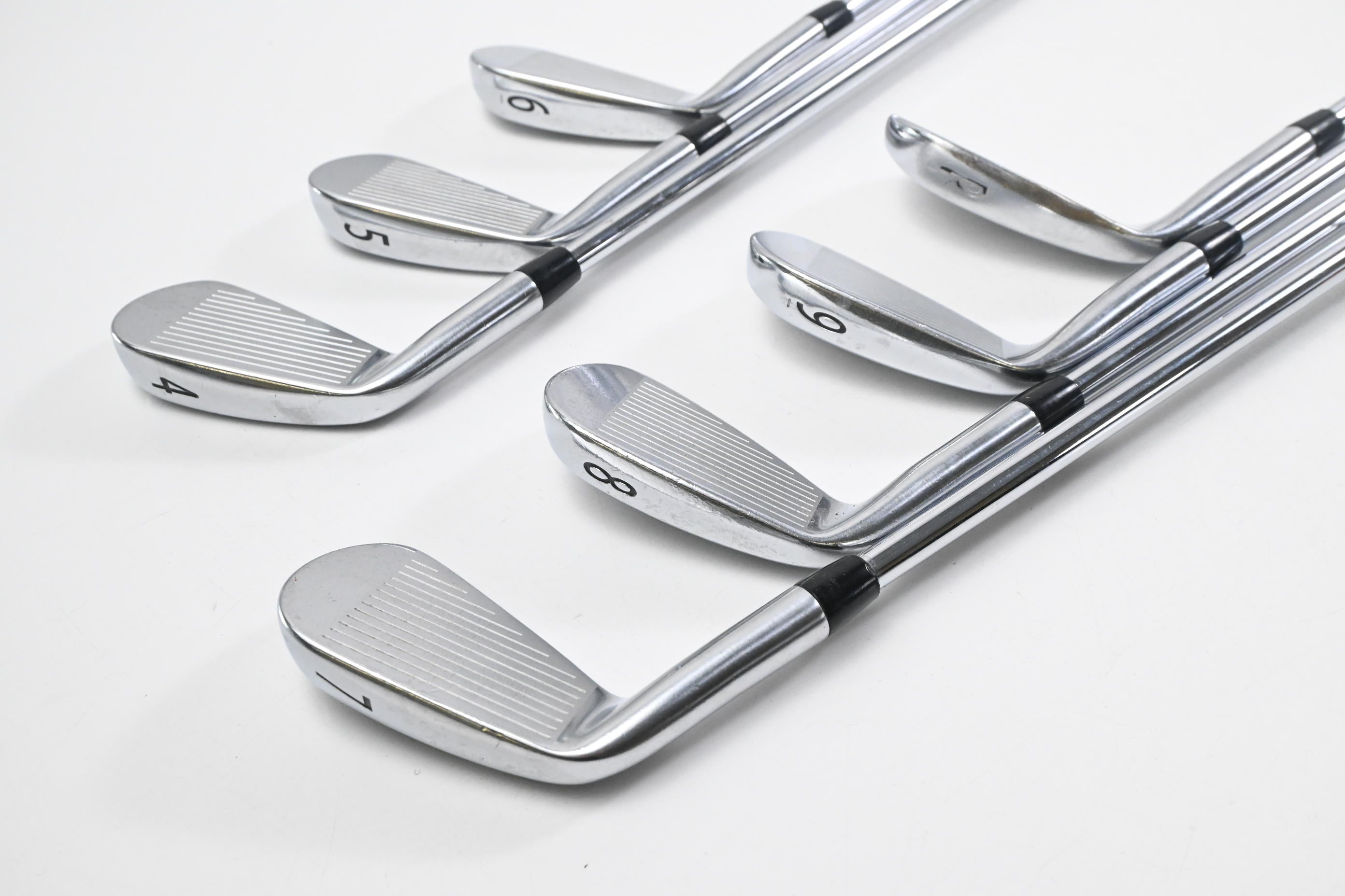 Titleist 718 AP2 Irons / 4-PW / Stiff Flex AMT Tour White S300 Shafts