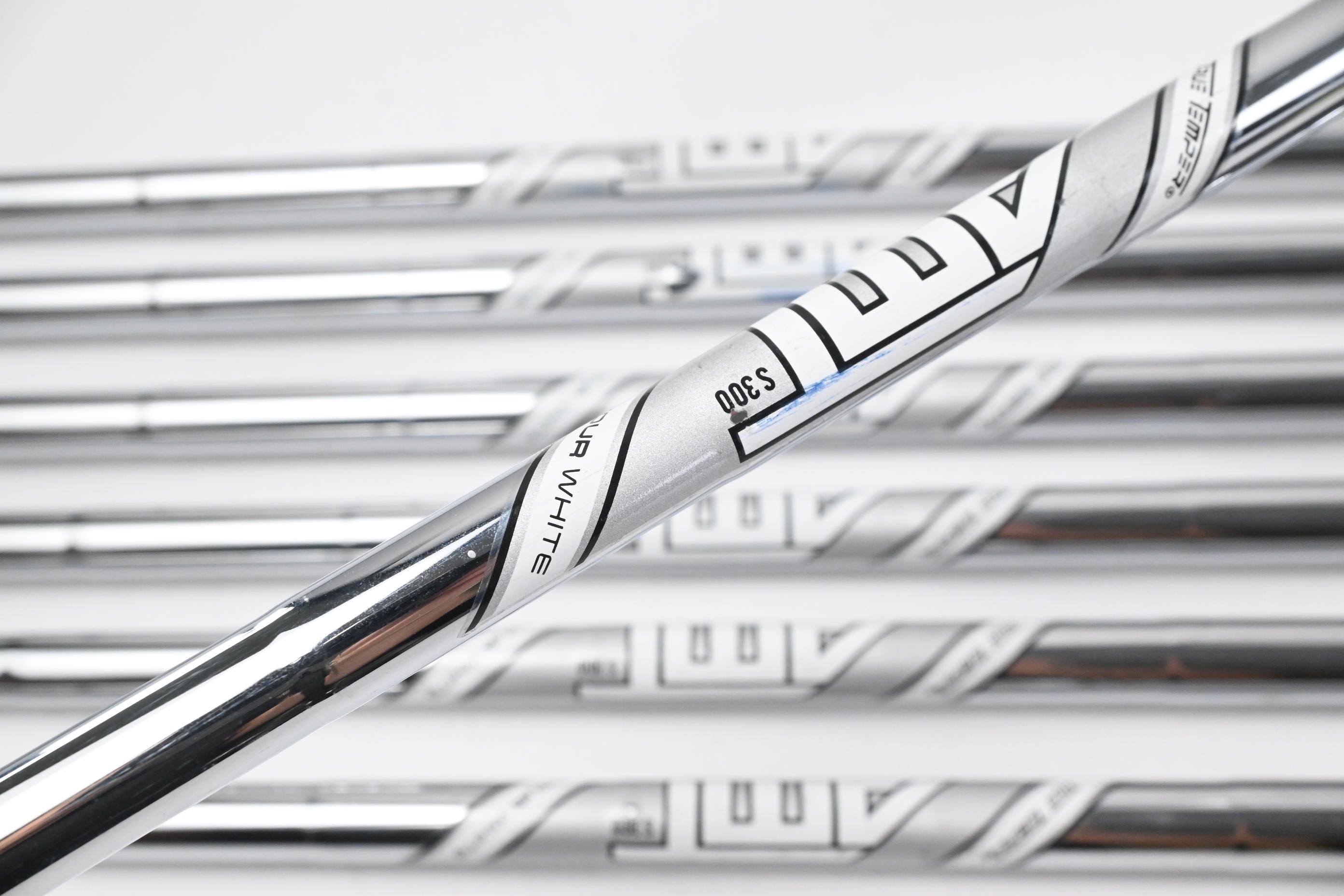 Titleist 718 AP2 Irons / 4-PW / Stiff Flex AMT Tour White S300 Shafts