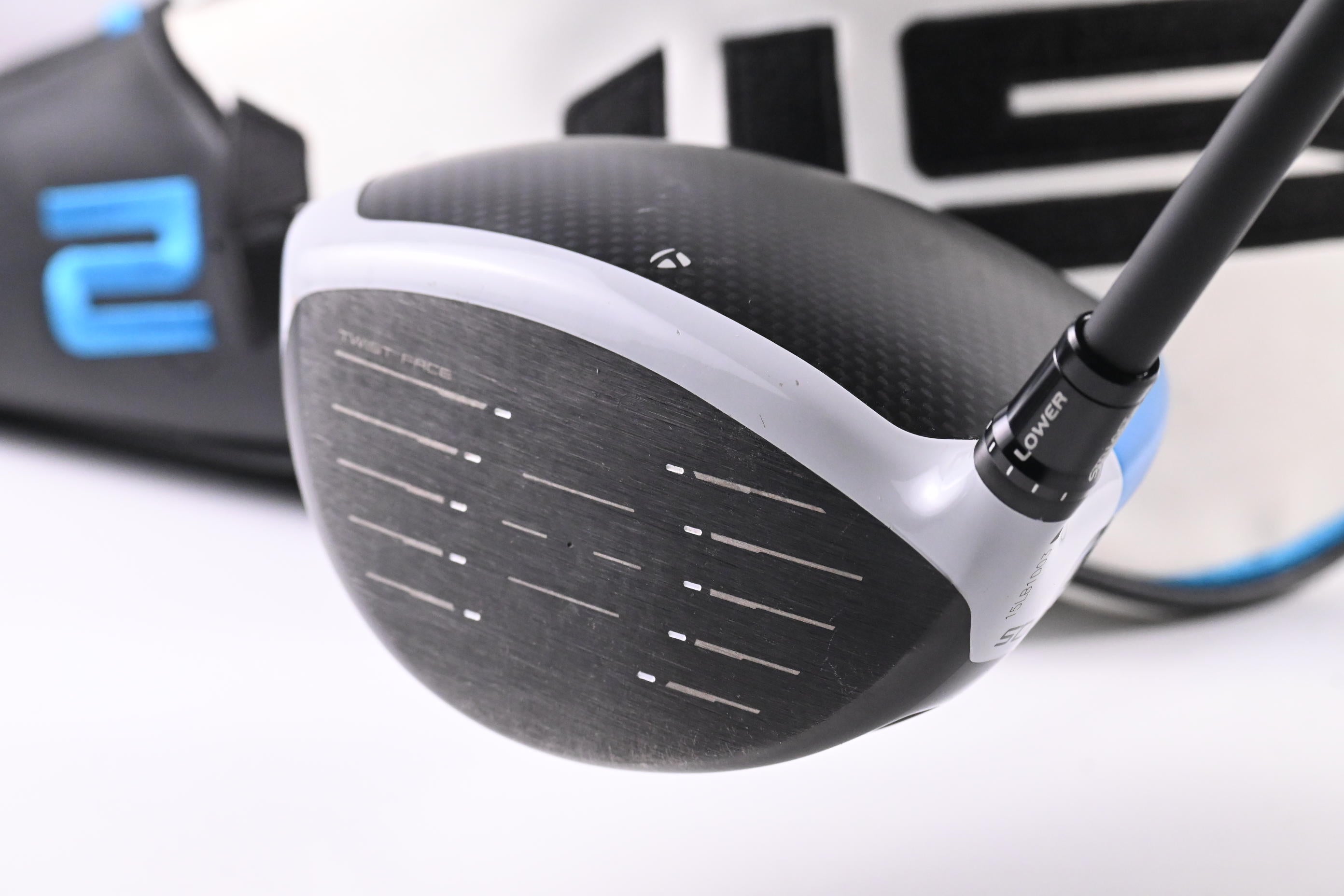 Taylormade SIM2 Driver / 10.5 Degree / Regular Flex Mitsubishi Reax 60 Shaft
