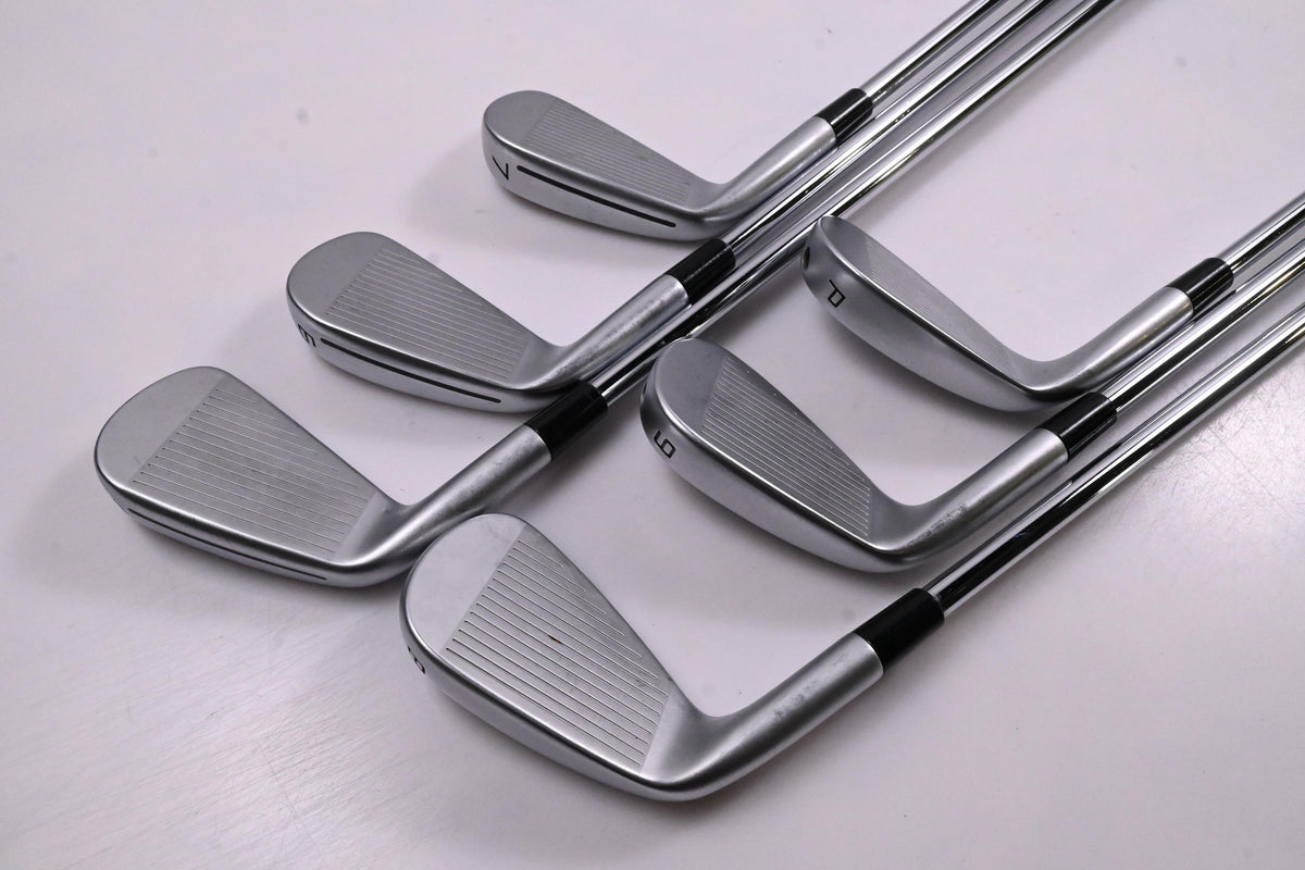 Taylormade P790 2023 Irons / 5-PW / Regular Flex Dynamic Gold 95 R300 Shafts