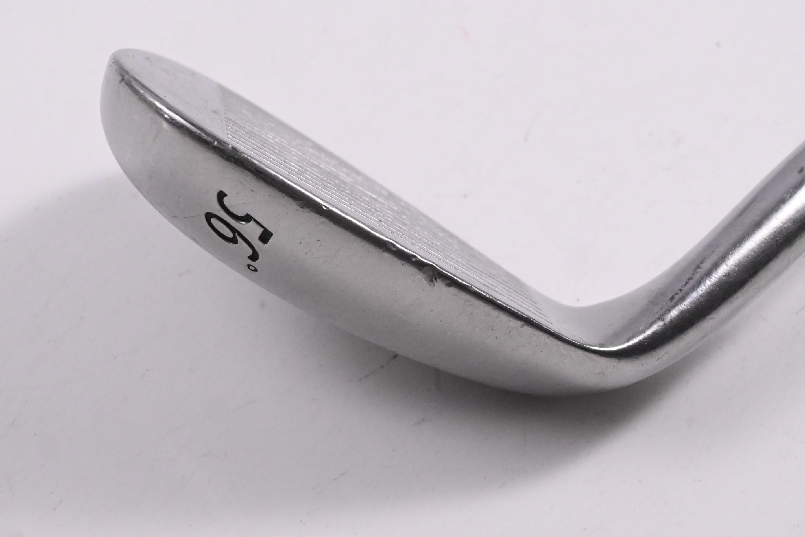Wilson TW9 Sand Wedge / 56 Degree / Wedge Flex Dynamic Gold Shaft