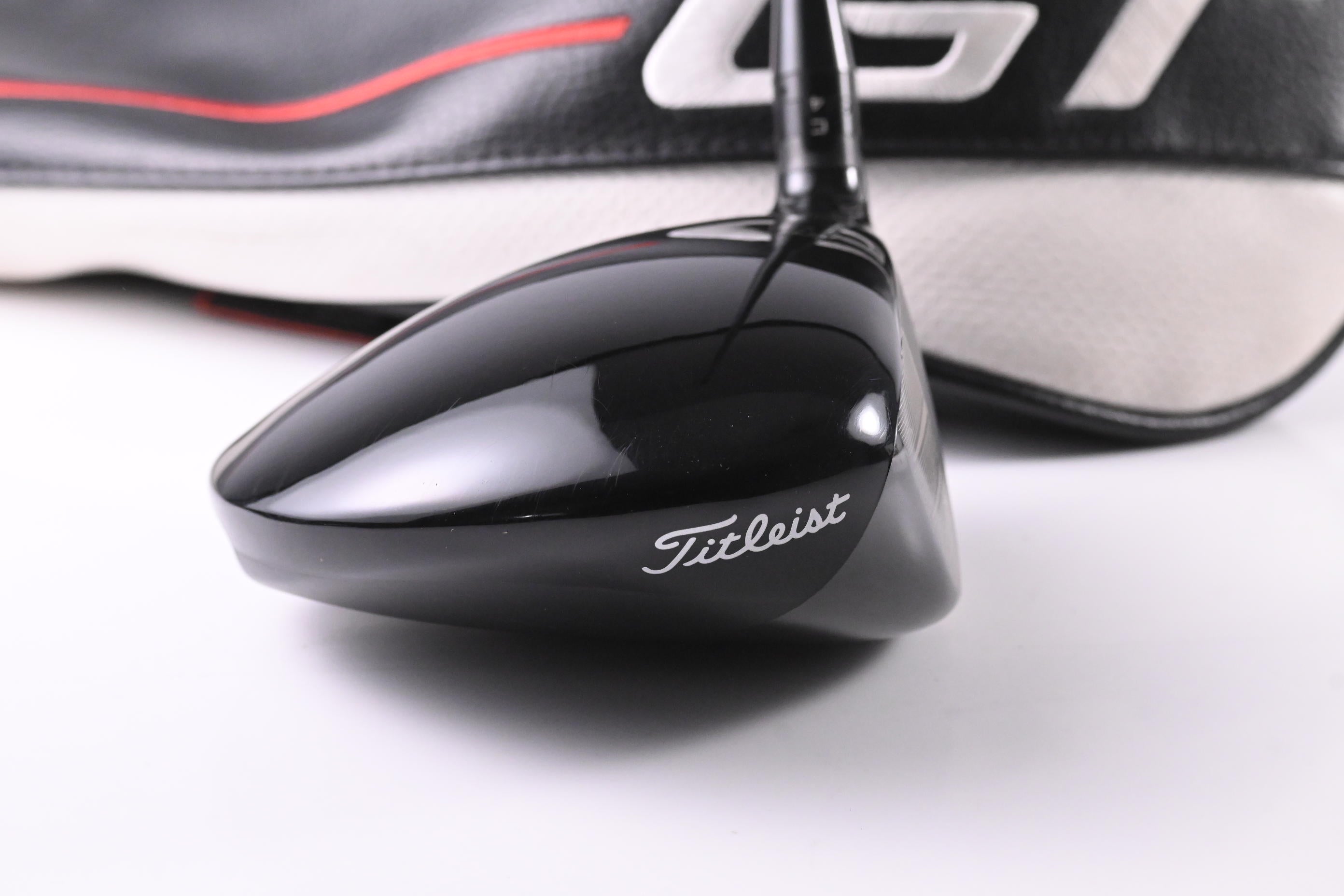 Titleist GT2 Driver / 9 Degree / Regular Flex HZRDUS Gen5 Black 60 Shaft