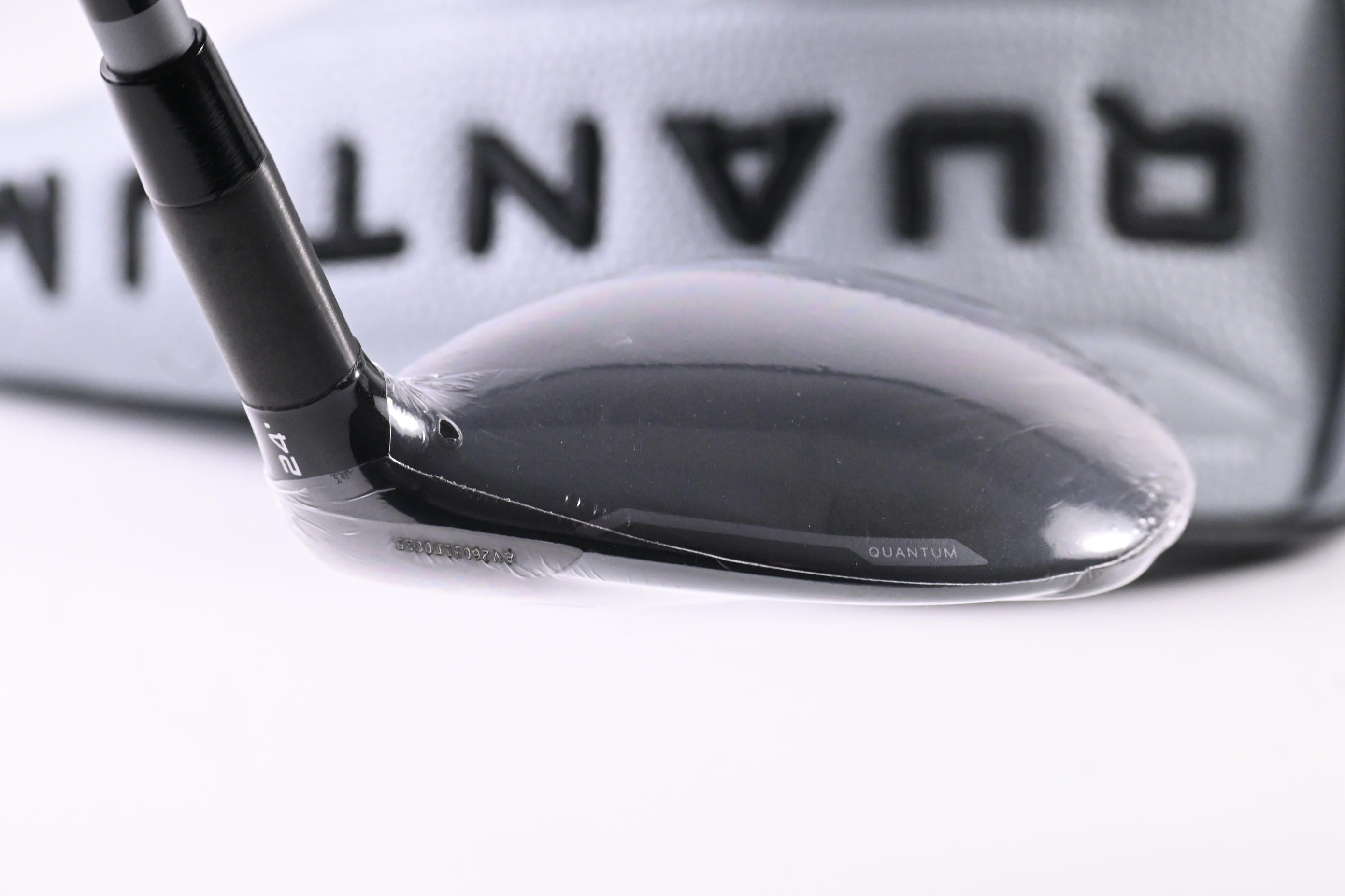 Callaway Quantum Max #9 Wood / 24 Degree / Regular Flex Denali Frost Silver 60