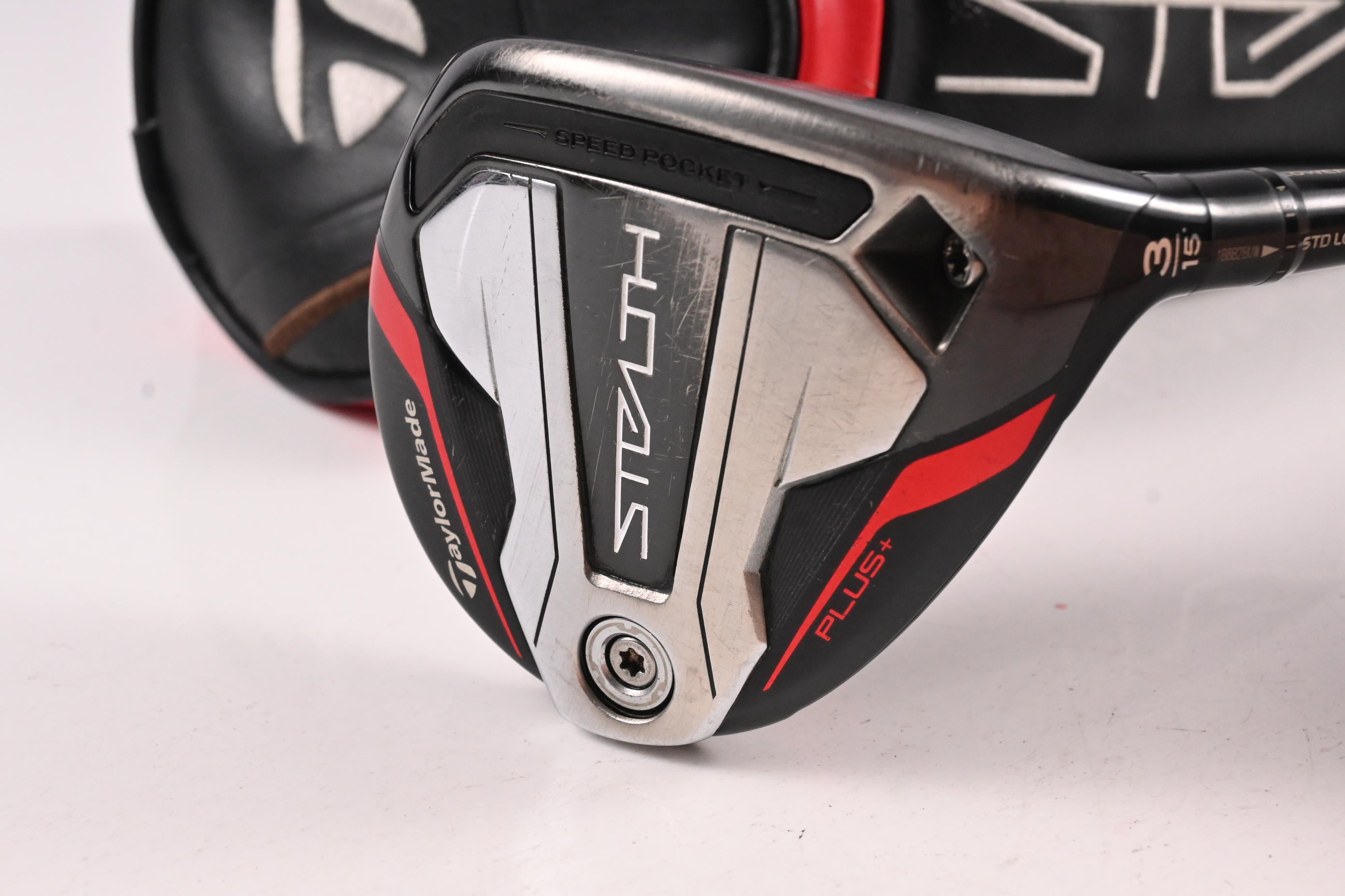 Taylormade Stealth Plus #3 Wood / 15 Degree / Regular Flex HZRDUS RDX Smoke Red