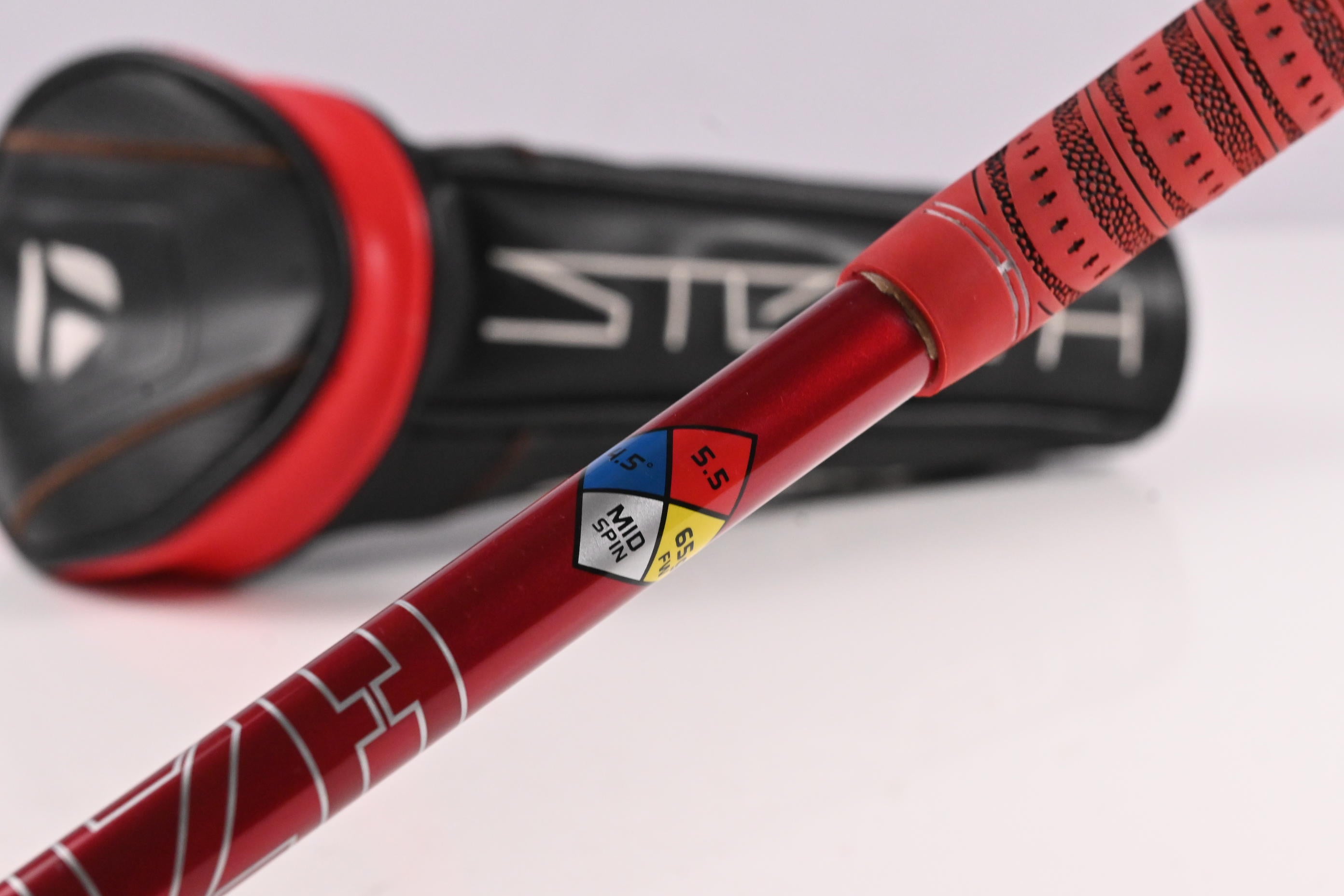 Taylormade Stealth Plus #3 Wood / 15 Degree / Regular Flex HZRDUS RDX Smoke Red