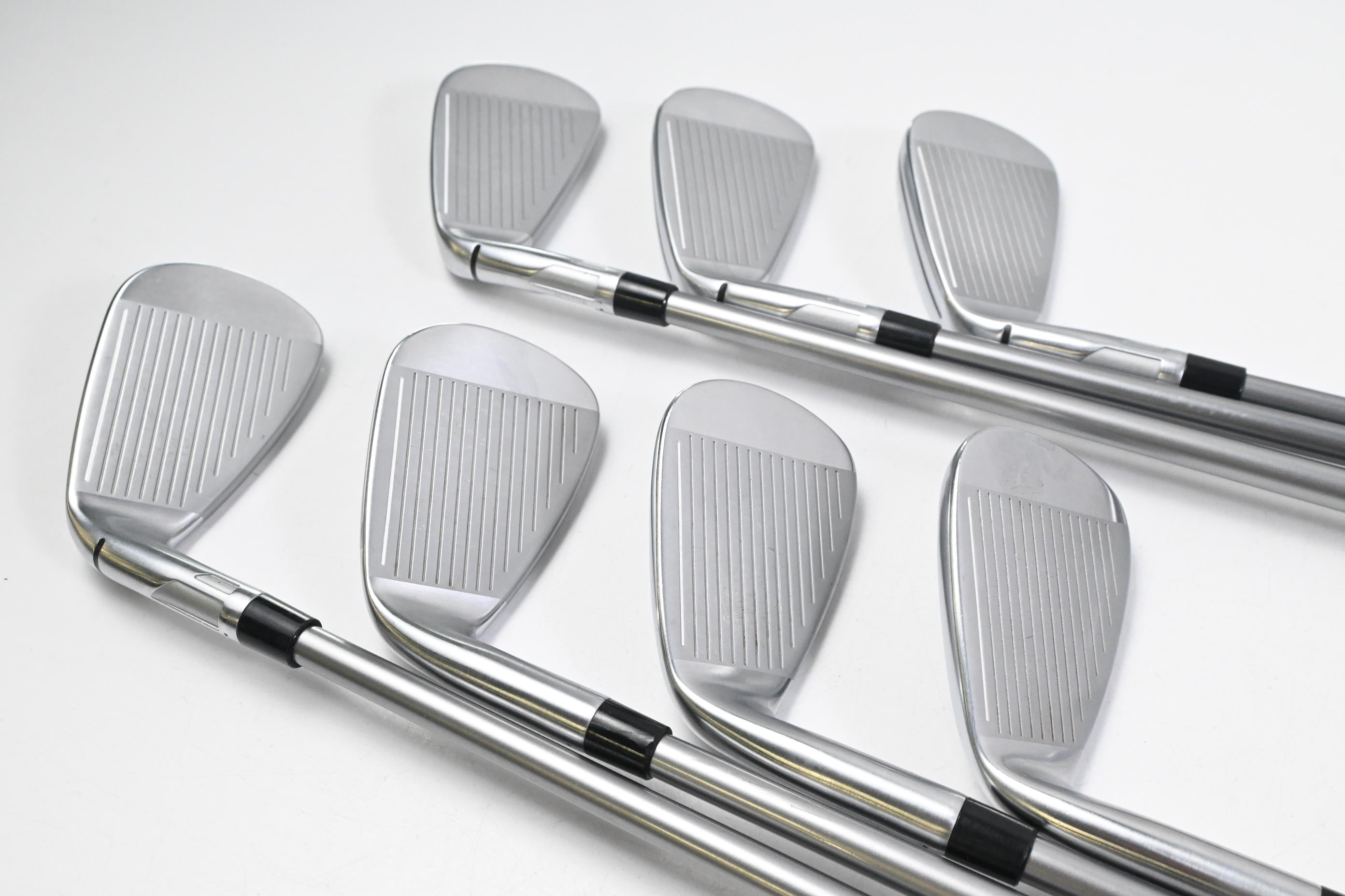 Taylormade Qi HL Irons / 5-PW+GW / Senior Flex Fujikura Speeder NX TCS 50 Shafts