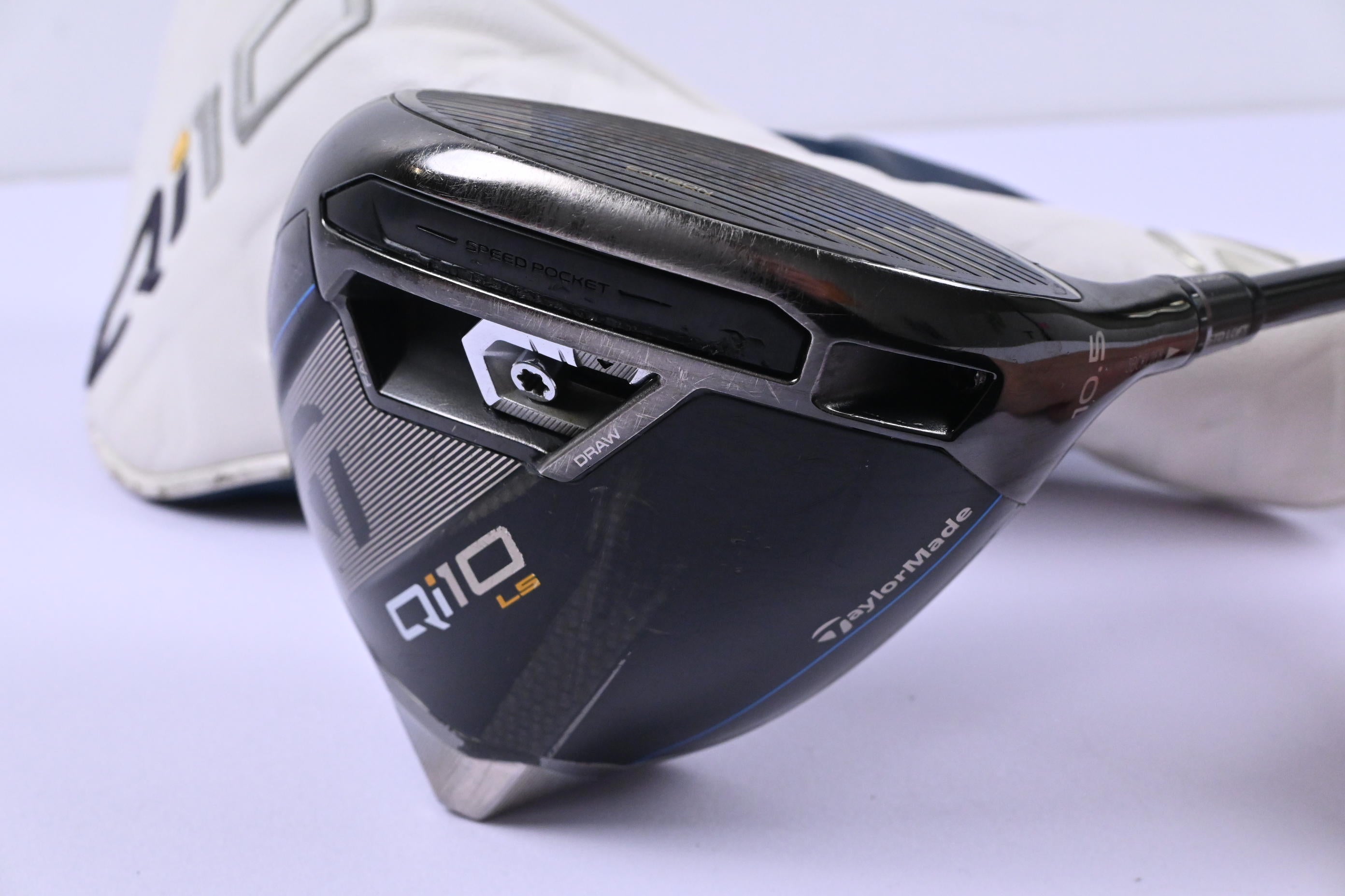 Taylormade Qi10 LS Driver / 10.5 Degree / Stiff Flex Kai'li Blue 60 Shaft