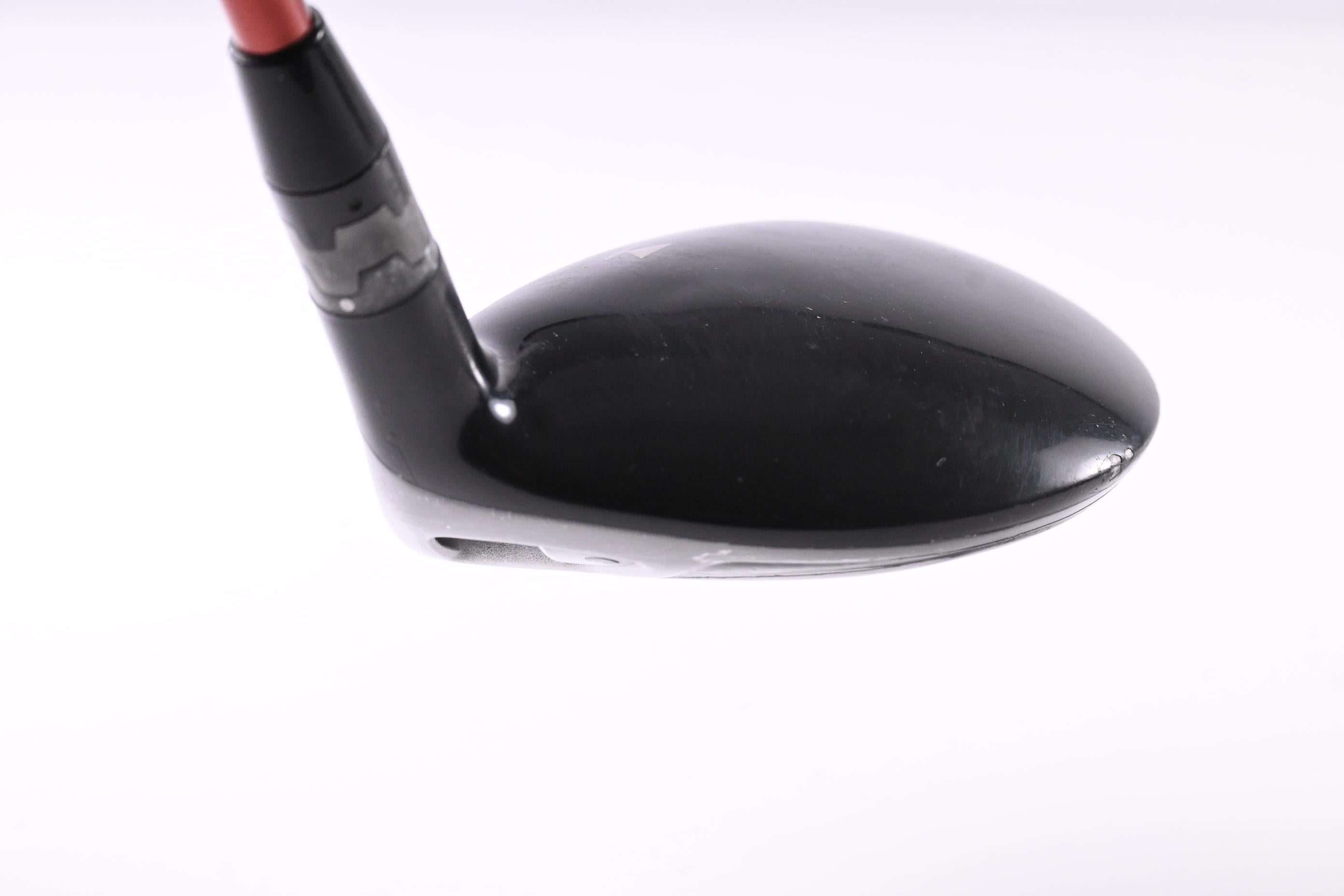 Titleist 910 F #3 Wood / 15 Degree / Regular Flex Diamana 'ilima 71 Shaft