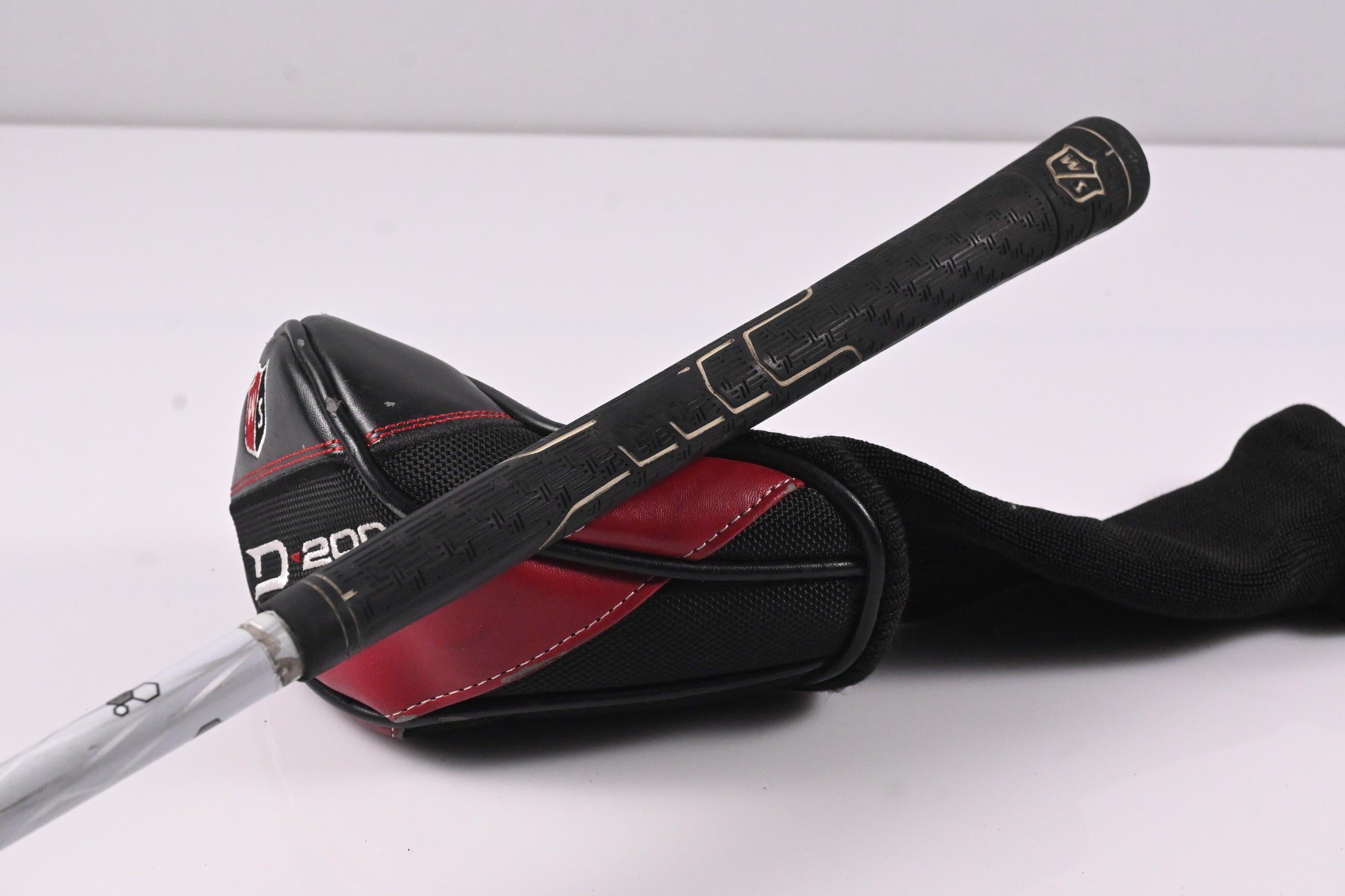 Wilson D200 #4 Hybrid / 22 Degree / Regular Flex UST Elements Chrome 54 Shaft