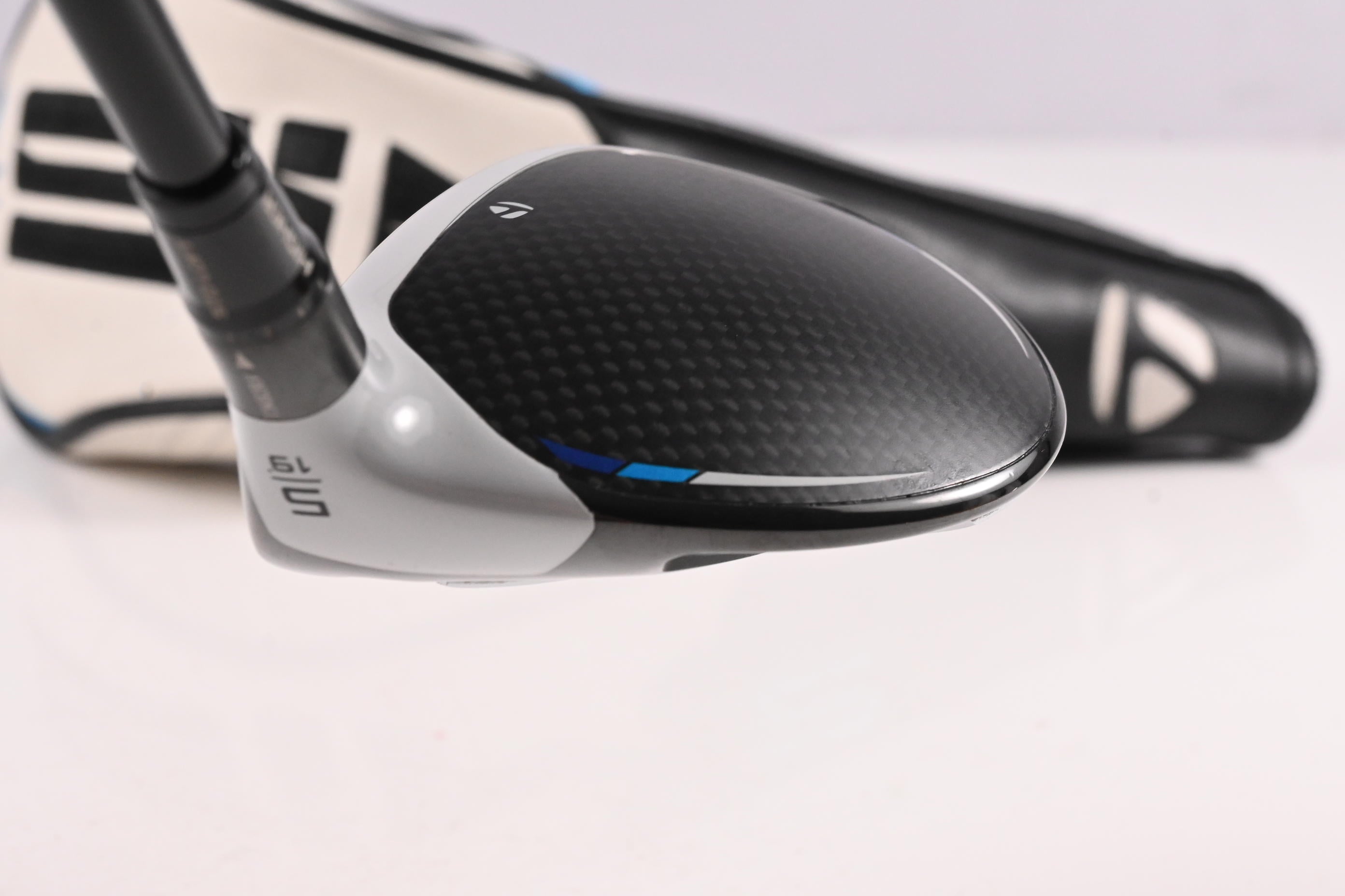 Taylormade SIM2 Ti #5 Wood / 19 Degree / Regular Flex Tensei AV Raw Blue 65