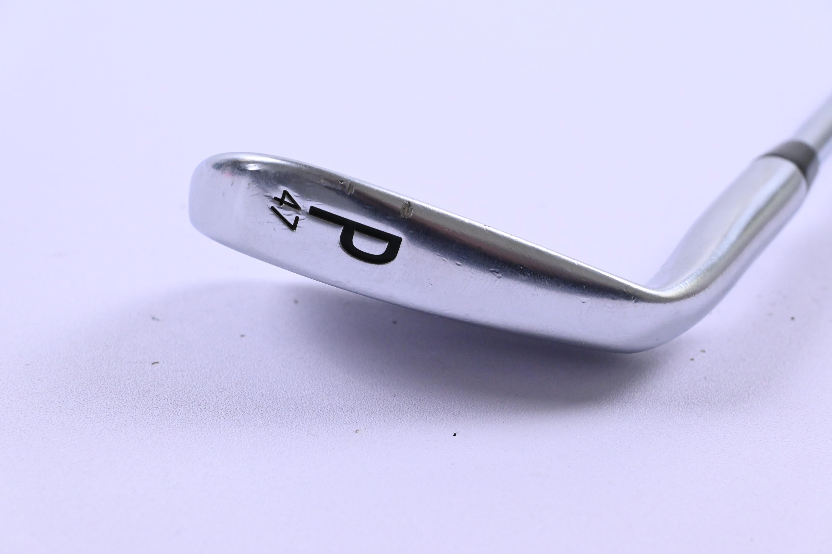 Titleist 620 MB Pitching Wedge / 47 Degree / Stiff Flex AMT White S300