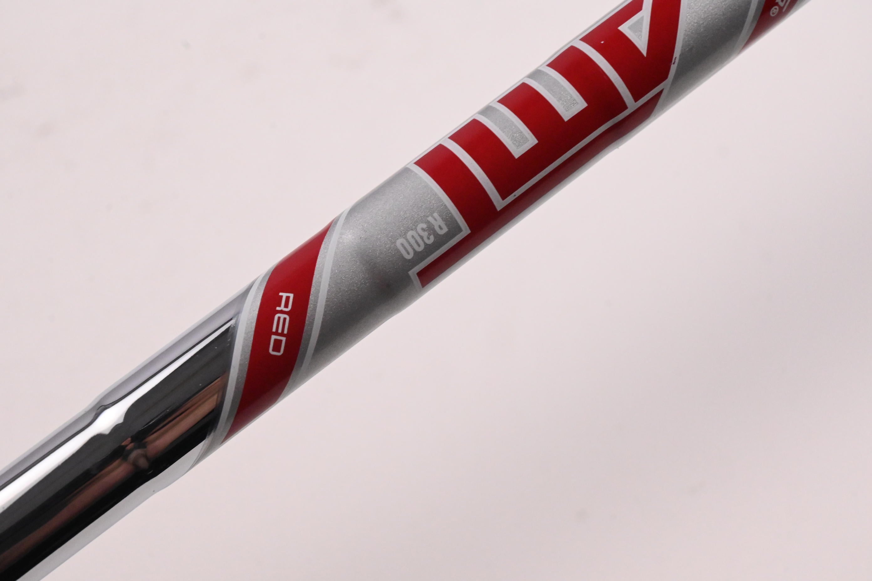 Titleist T350 #7 Iron / Regular Flex AMT Red R300 Shaft