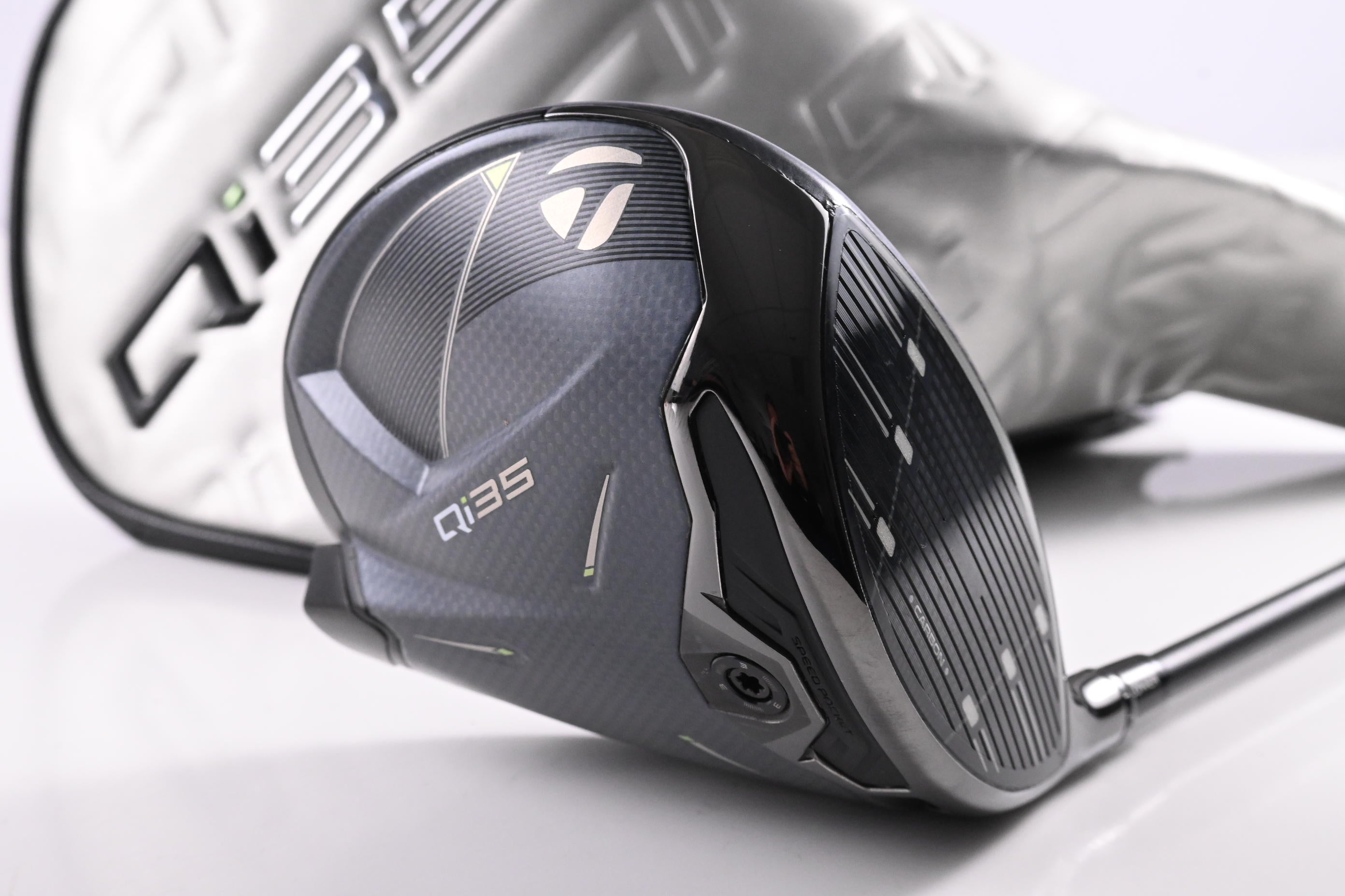 Taylormade Qi35 Driver / 9 Degree / Regular Flex Fujikura Ventus Blue 5 Shaft