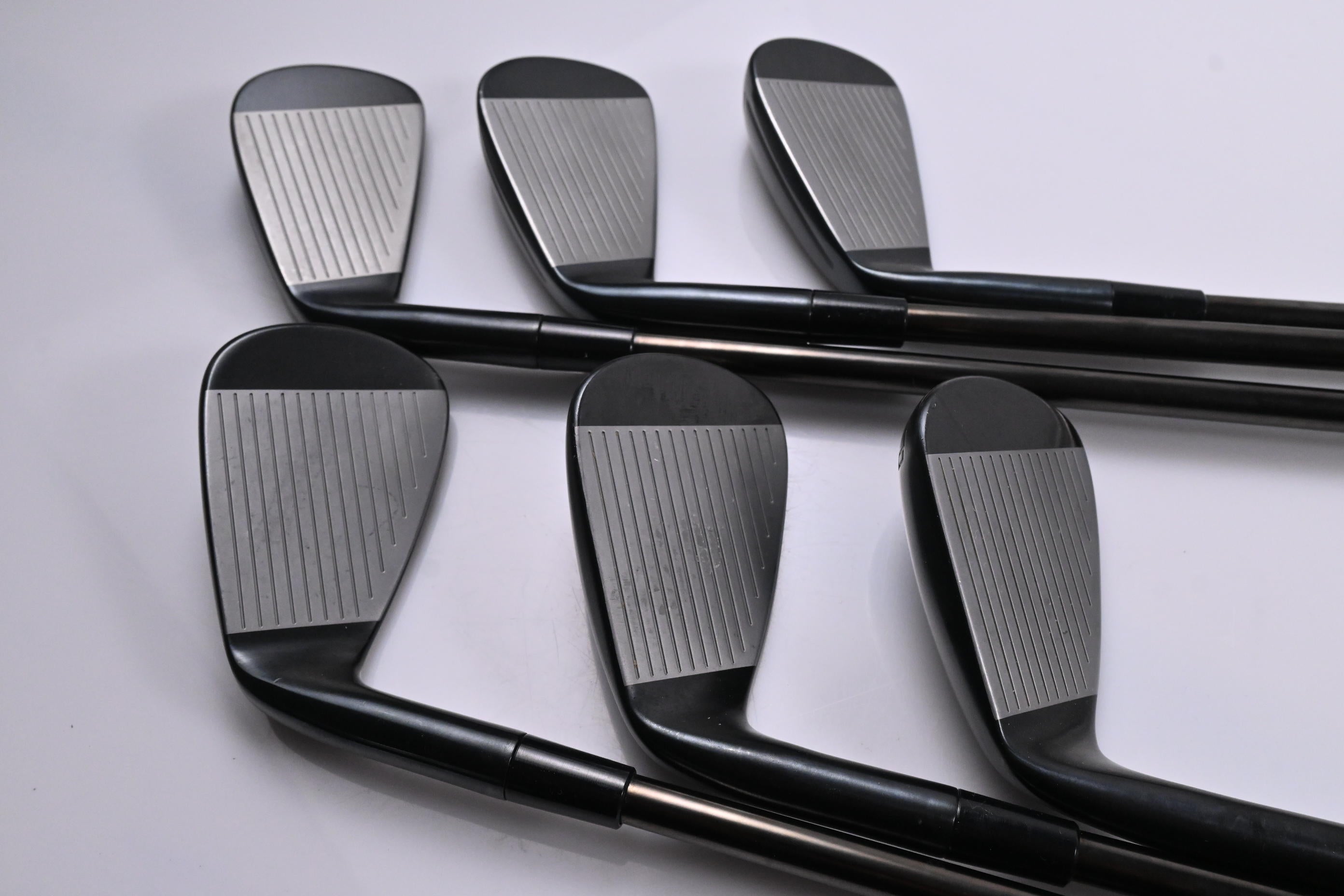 Taylormade P790 Shadowfall Irons / 5-PW / Regular Flex N.S.PRO Modus³ Tour 105