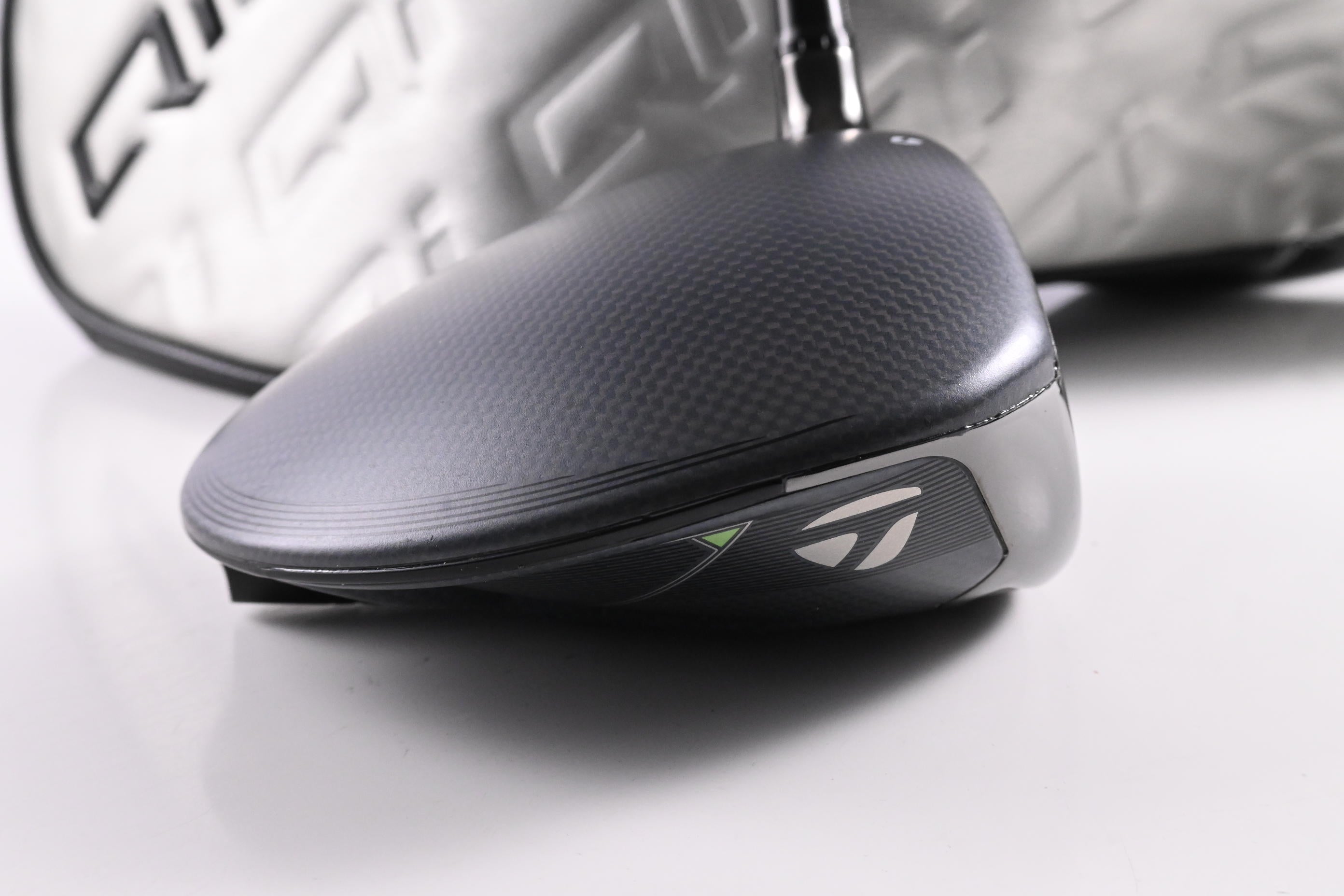 Taylormade Qi35 Driver / 9 Degree / Regular Flex Fujikura Ventus Blue 5 Shaft