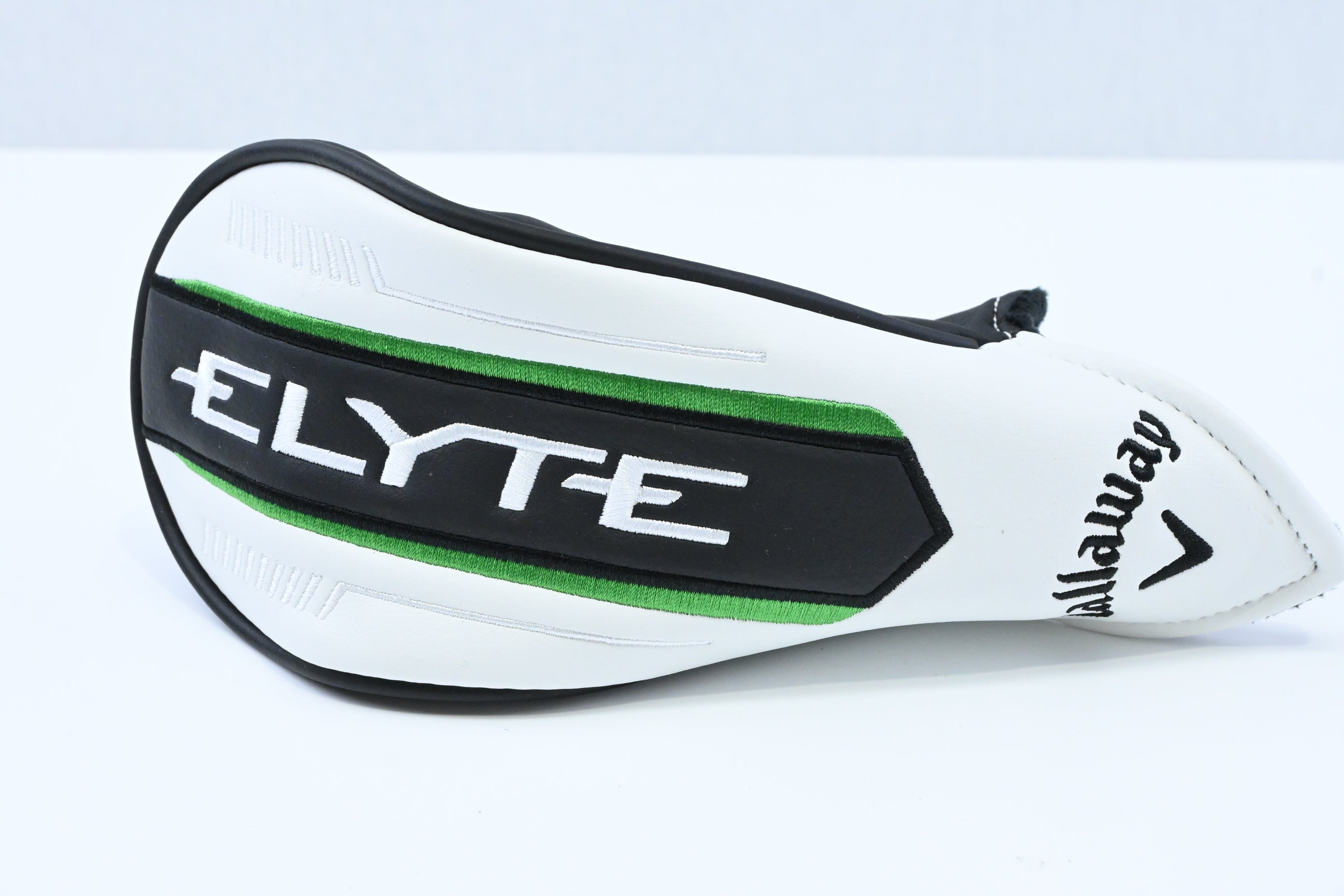 Callaway Elyte #4 Hybrid / 22 Degree / Regular Flex Denali Charcoal 60 Shaft
