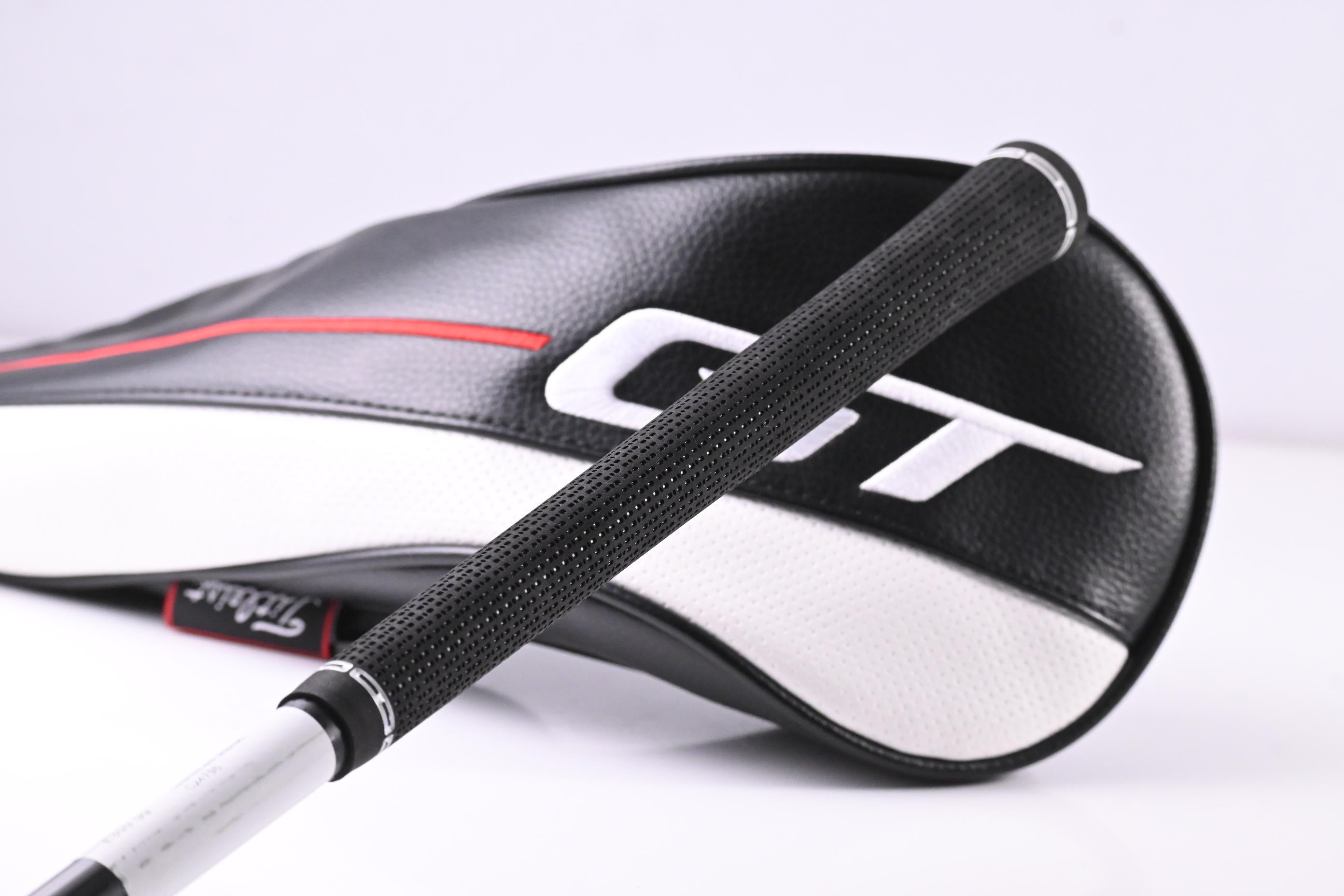 Titleist GT2 Driver / 10 Degree / Stiff Flex TITAN Black 60 Shaft