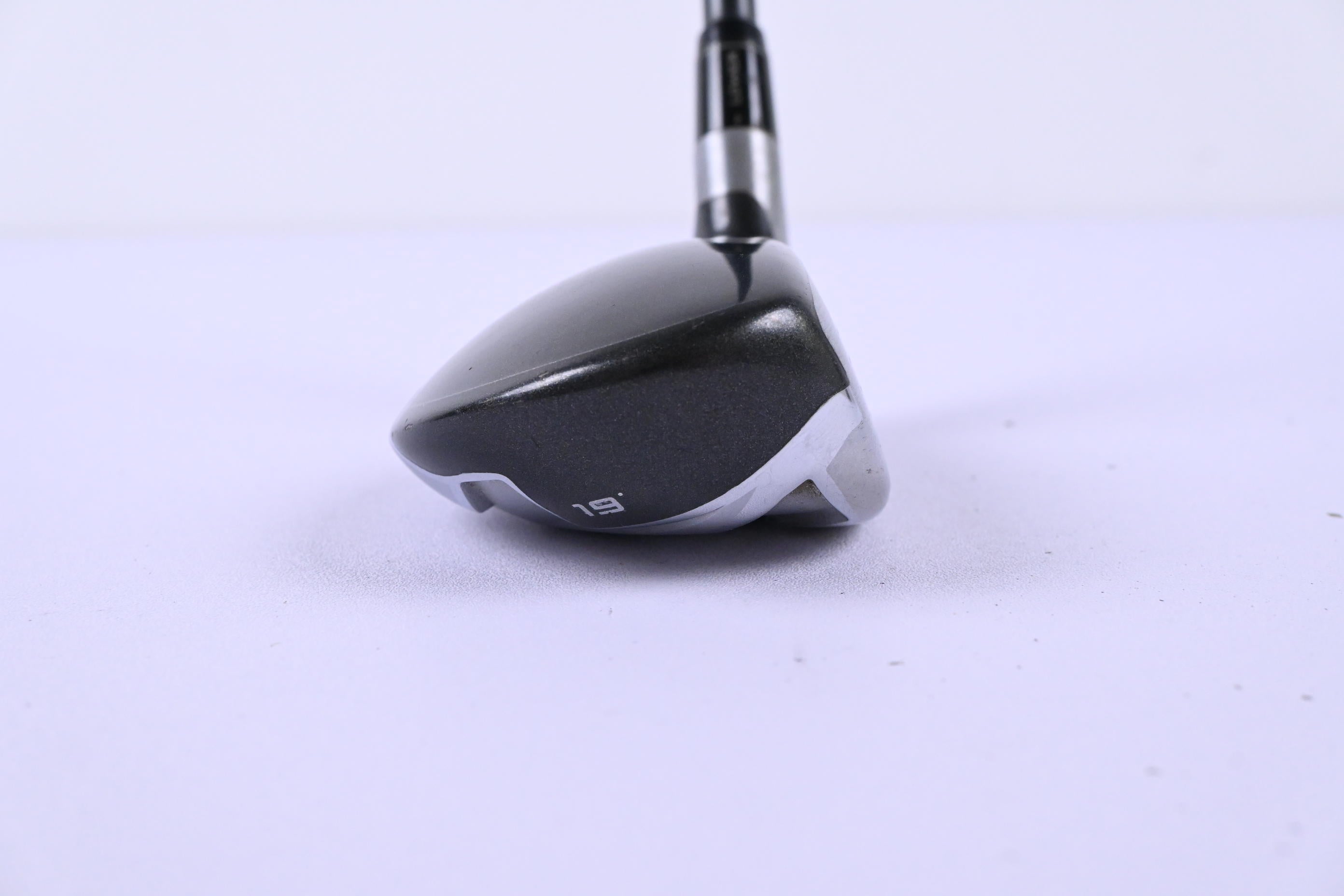 Taylormade SLDR #3 Hybrid / 19 Degree / Regular Flex Fujikura Speeder 82 Shaft
