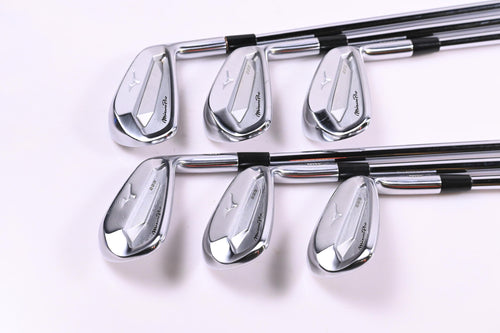 Mizuno Pro 223 Irons / 5-PW / Regular Flex Dynamic Gold 105 R300 Shafts