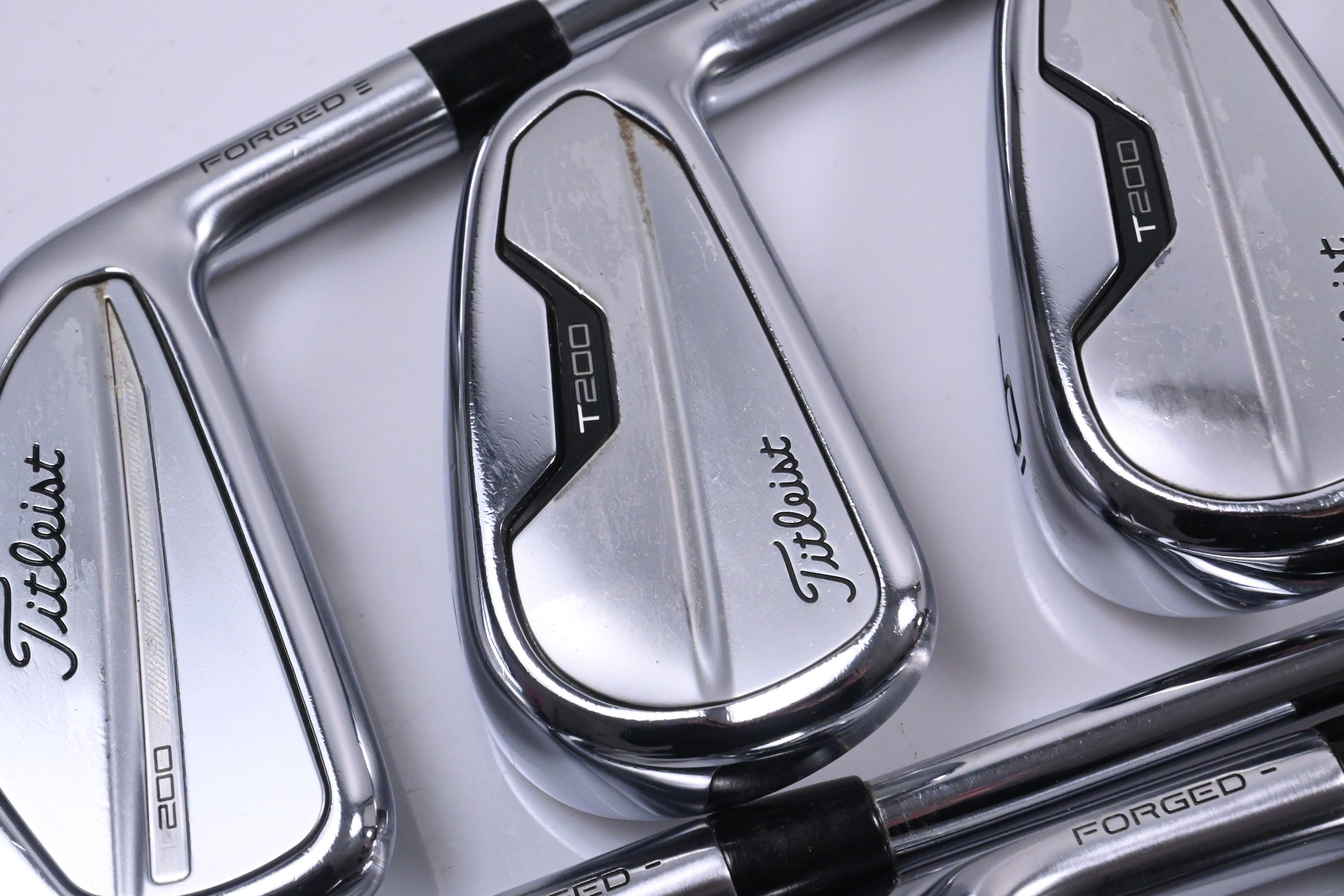 Titleist T200 2021 Irons / 4-PW+GW / Regular Flex AMT Black R300 Shafts