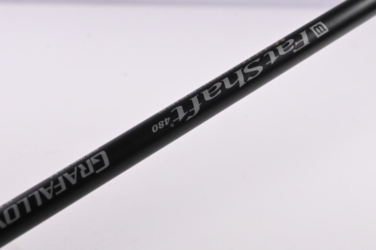 Wilson Deep Red Driver / 10.5 Degree / Regular Flex Grafalloy FatShaft