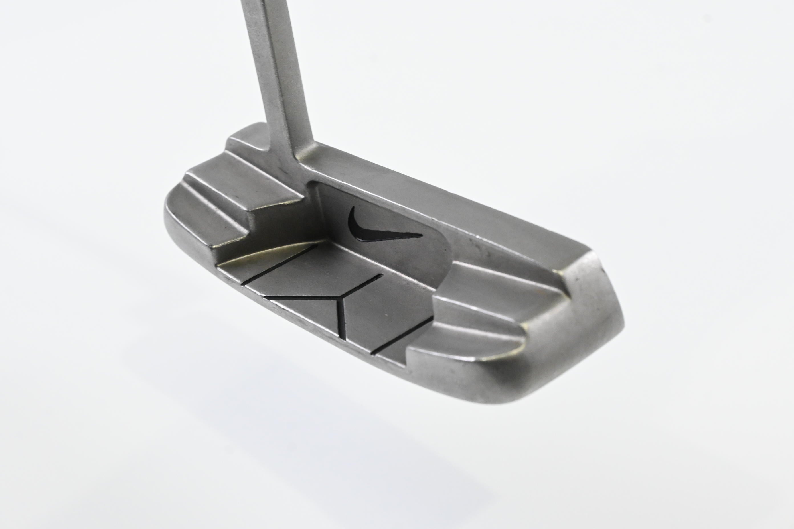 Nike Everclear E11 Putter / 31 Inch