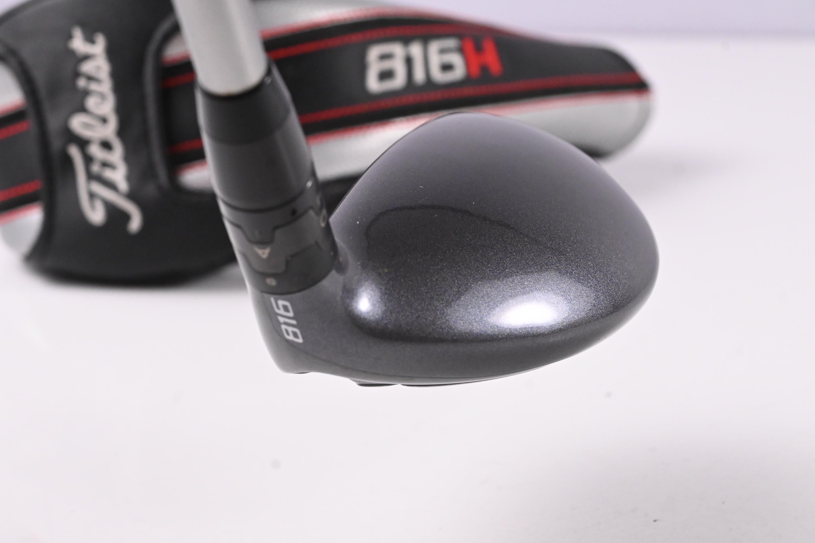 Titleist 816 H2 #3 Hybrid / 21 Degree / Regular Flex Diamana Red M+60 Shaft
