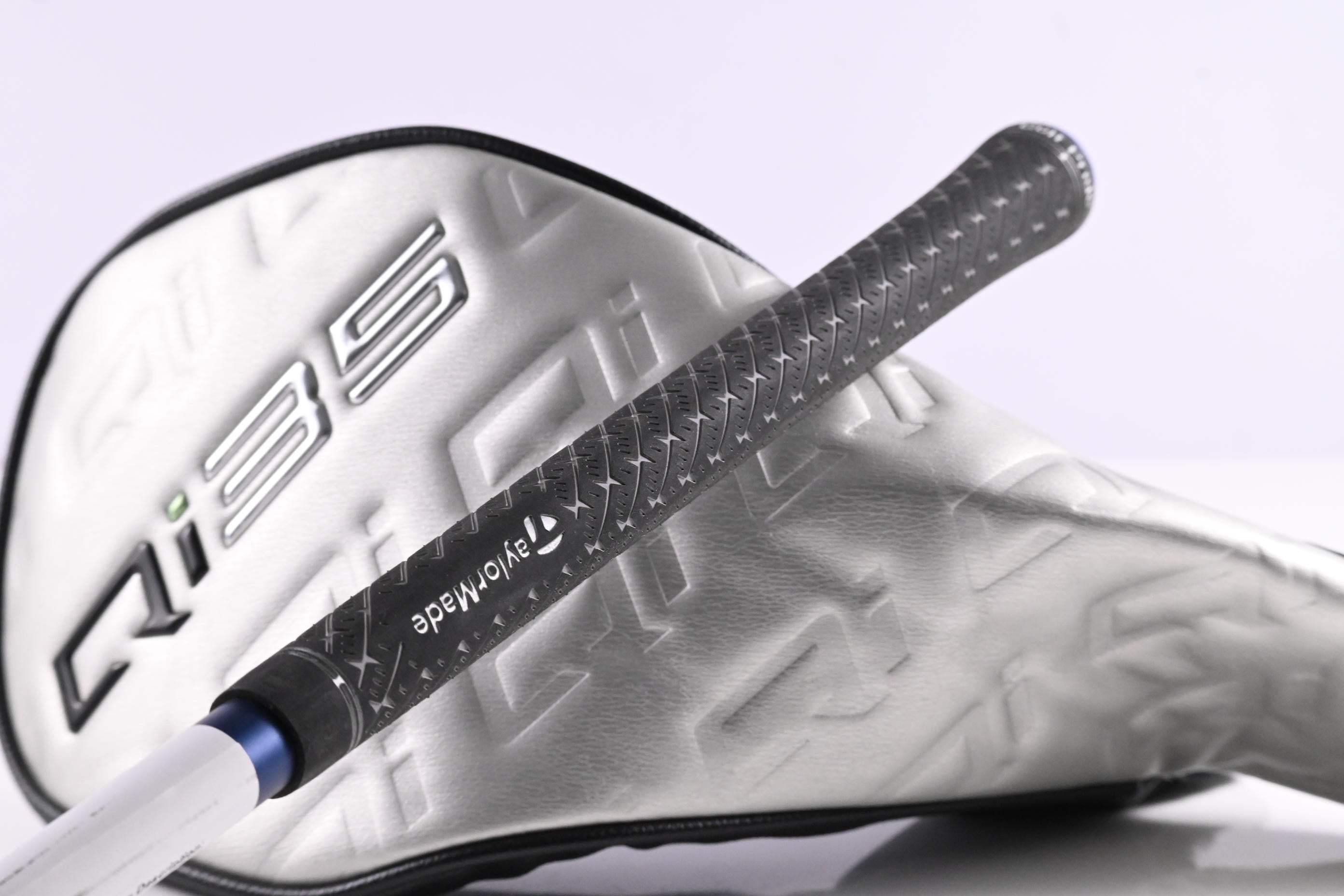 Taylormade Qi35 Driver / 9 Degree / Regular Flex Fujikura Ventus Blue 5 Shaft