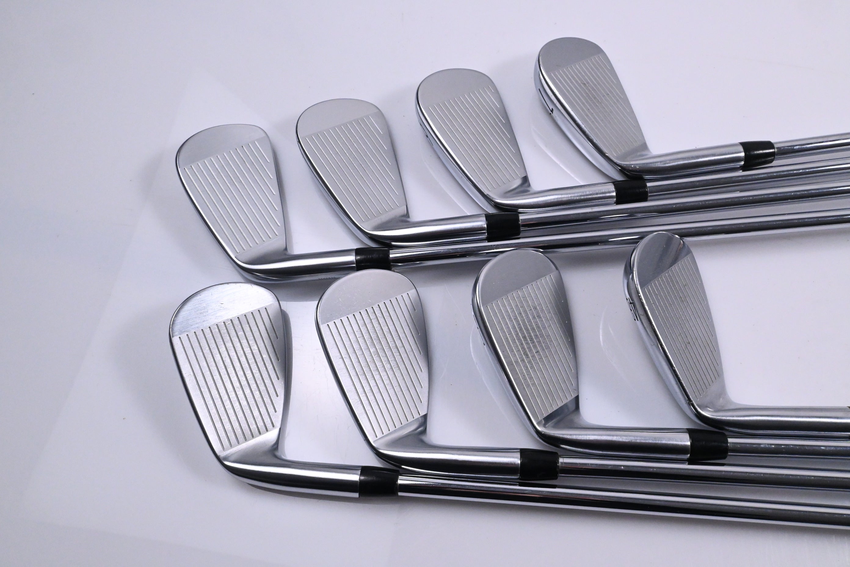 Titleist T200 2021 Irons / 4-PW+GW / Regular Flex AMT Black R300 Shafts