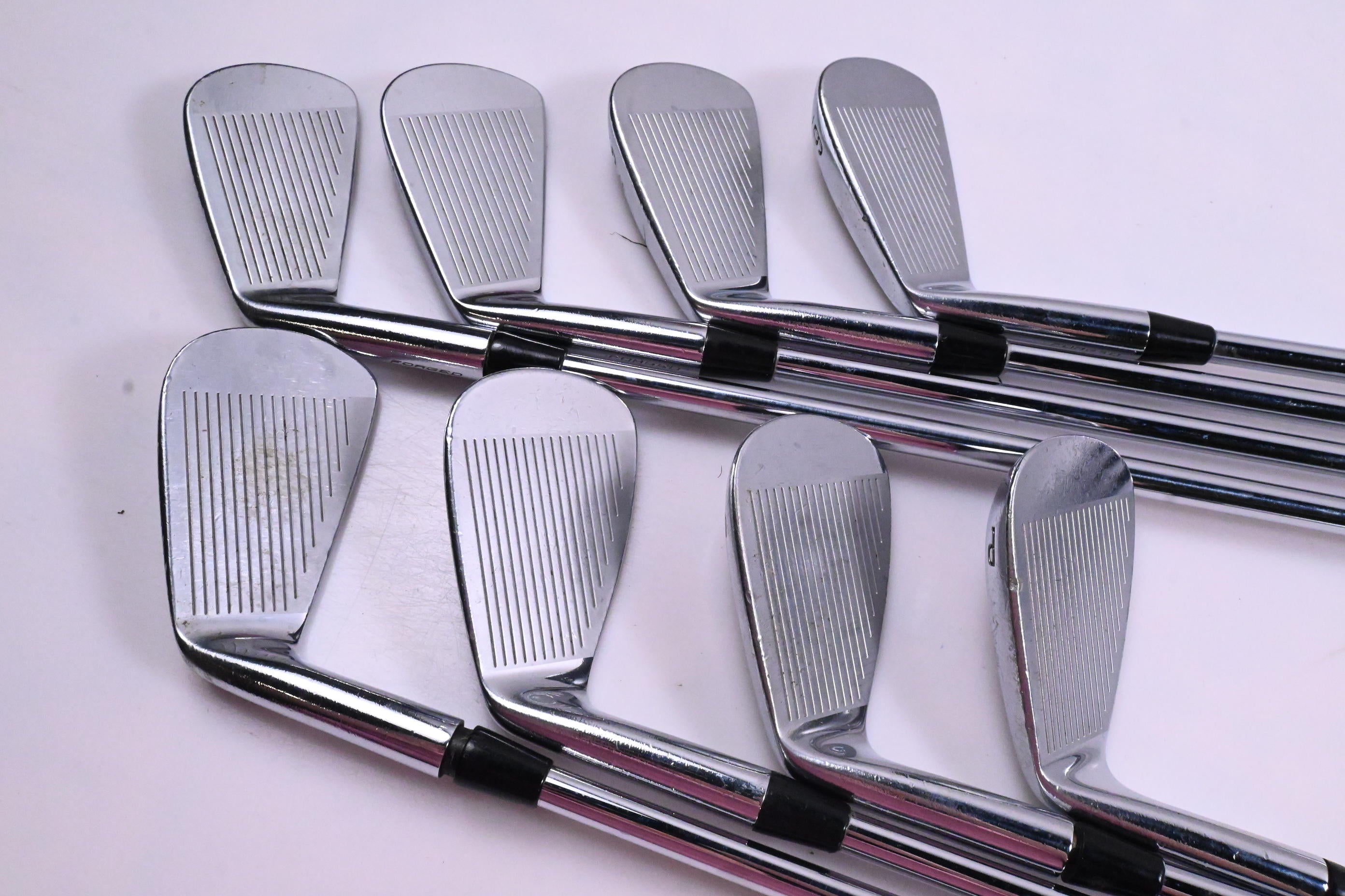 Nike VR Pro Irons / 3-PW / Regular Flex Dynamic Gold R300 Shafts