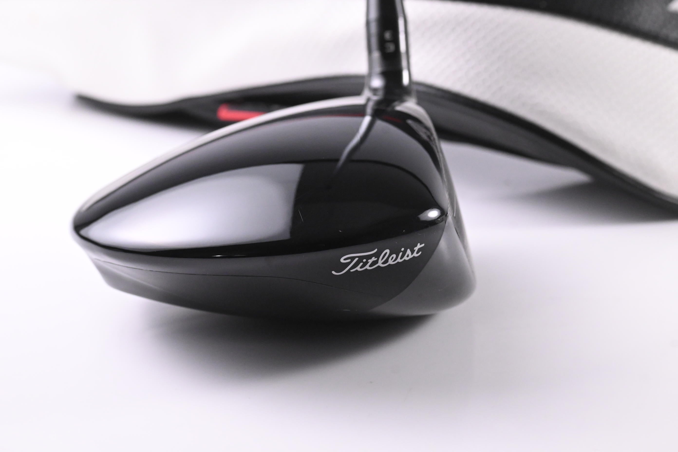 Titleist GT1 Driver / 12 Degree / Regular Flex Air Speeder 40 Shaft