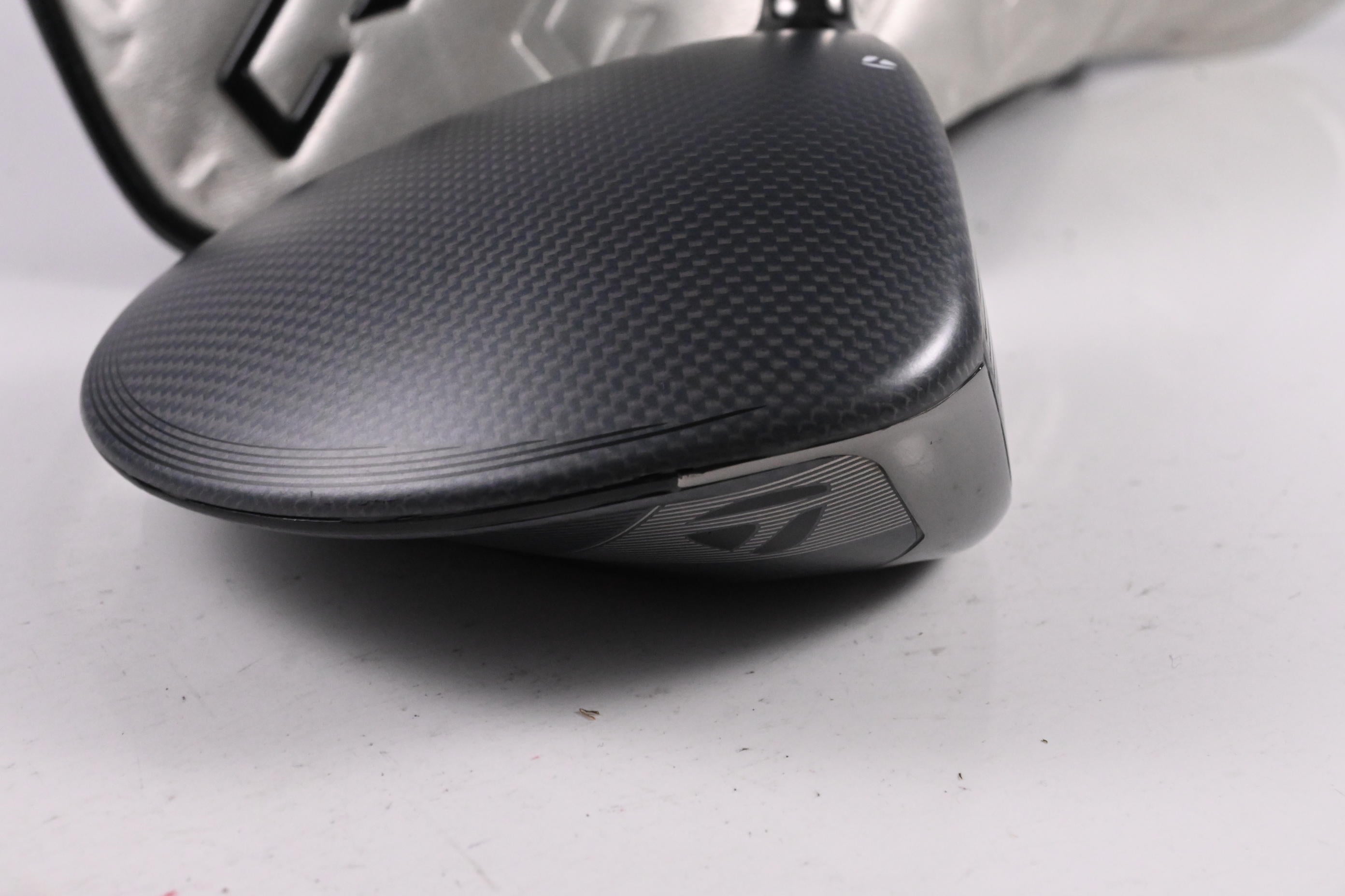 Taylormade Qi35 Max Driver / 10.5 Degree / Regular Flex Air Speeder 50 Shaft