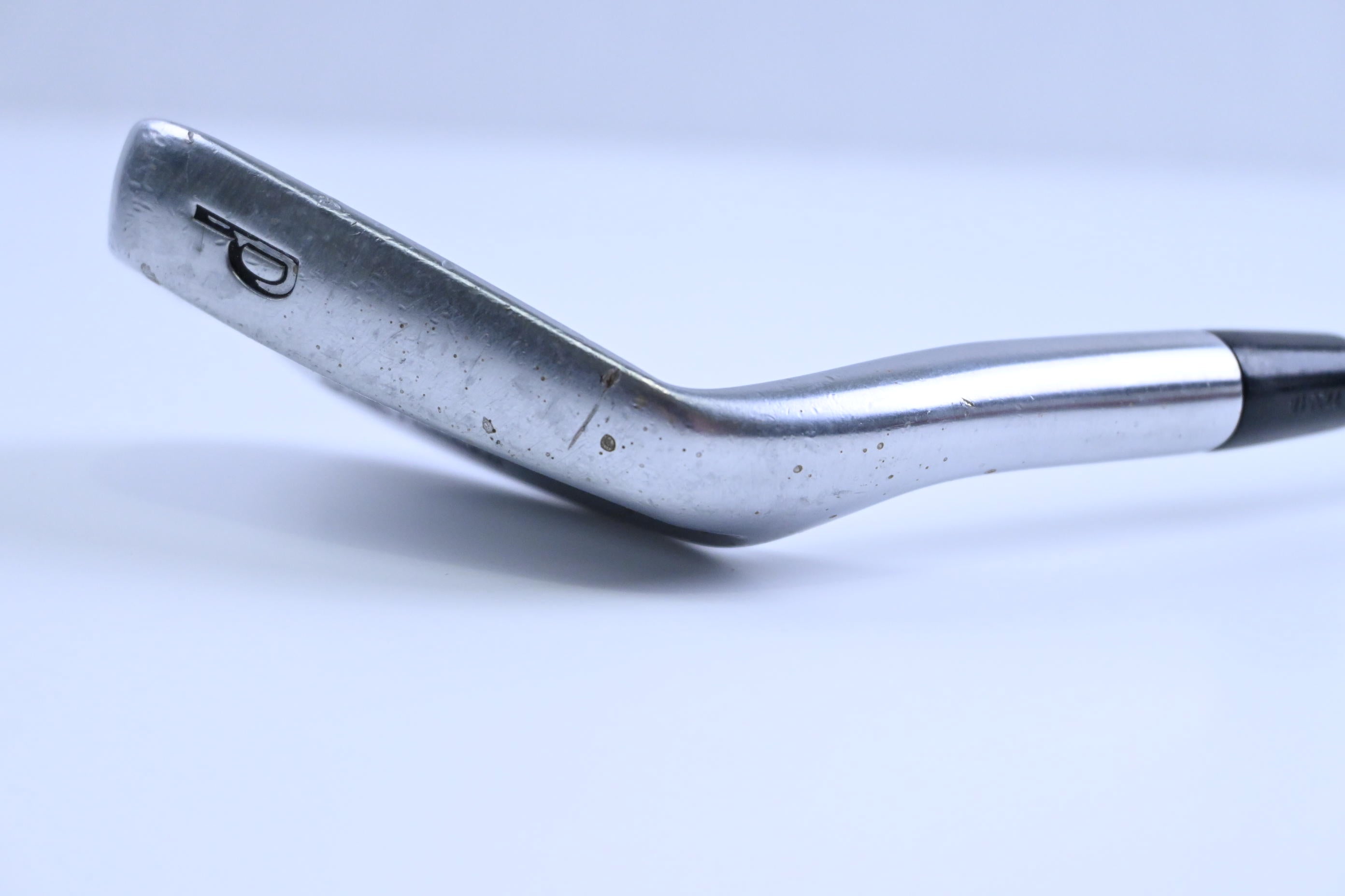 Titleist 712 MB Pitching Wedge / 47 Degree / Stiff Flex NS Pro 105T Shaft