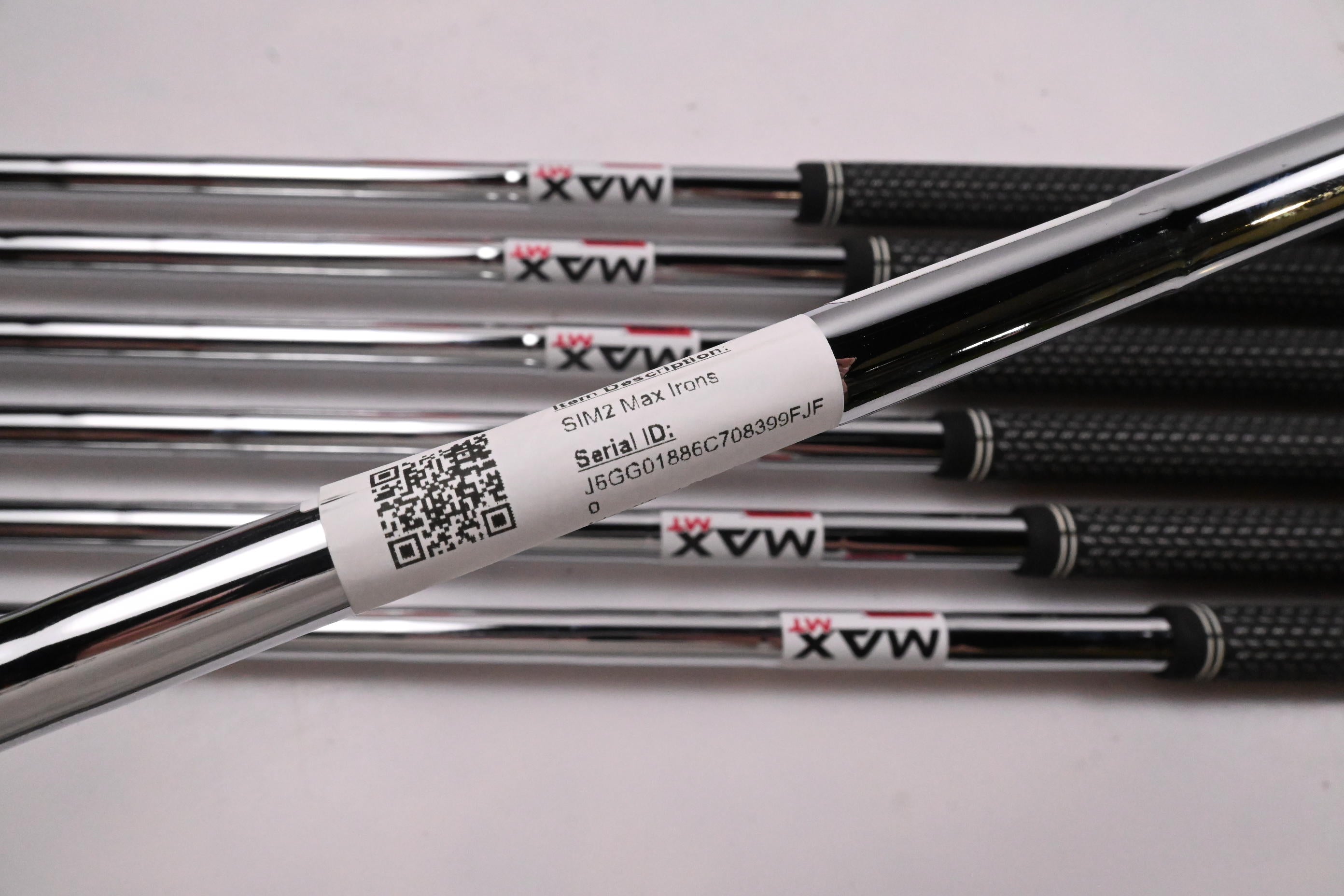 Taylormade SIM2 Max Irons / 5-PW+SW / Regular Flex KBS MAX MT 85 Shafts