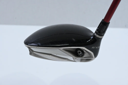Left Hand Taylormade R9 Driver / 10.5 Degree / Regular Flex Fujikura Motore 65