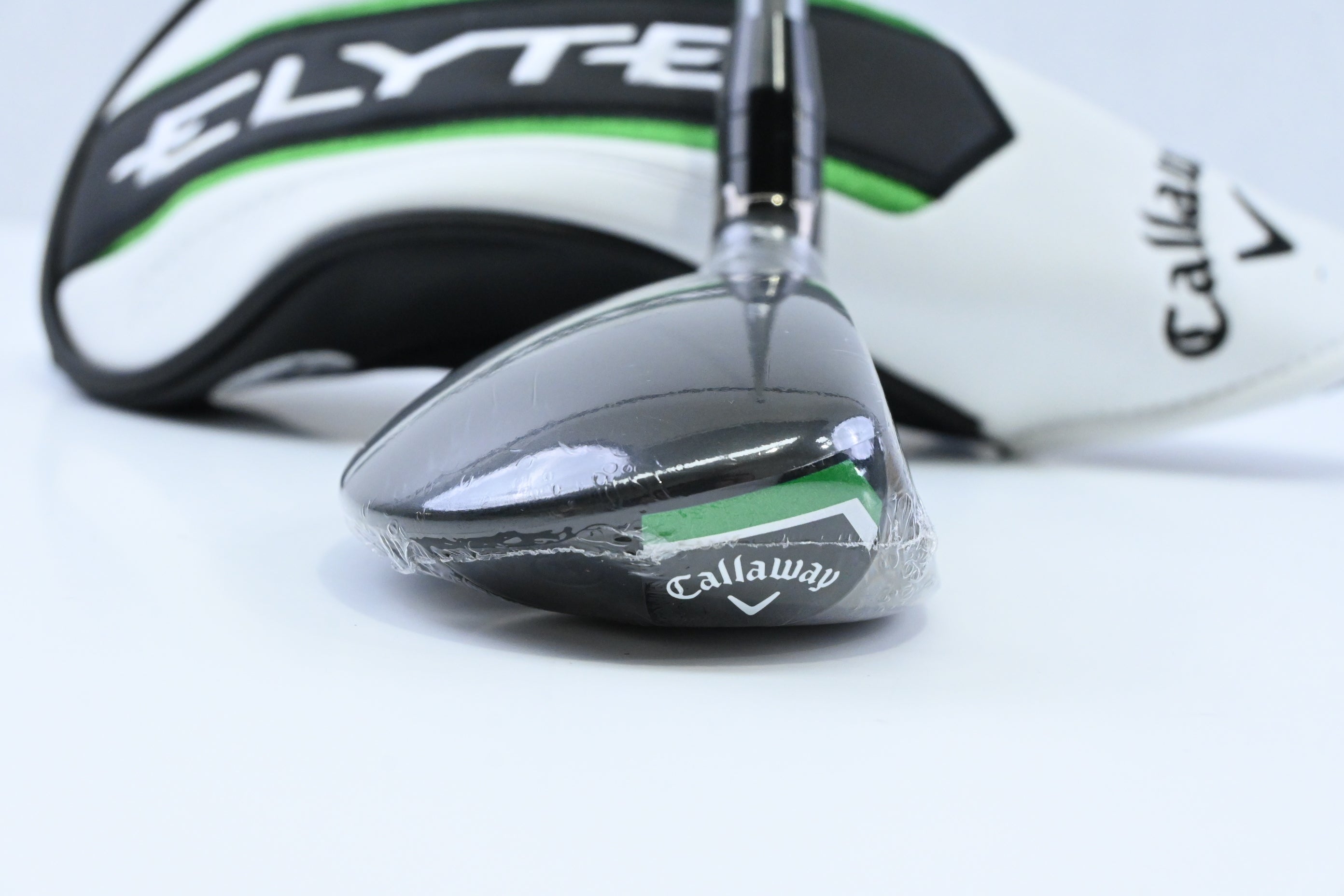 Callaway Elyte #4 Hybrid / 22 Degree / Regular Flex Denali Charcoal 60 Shaft