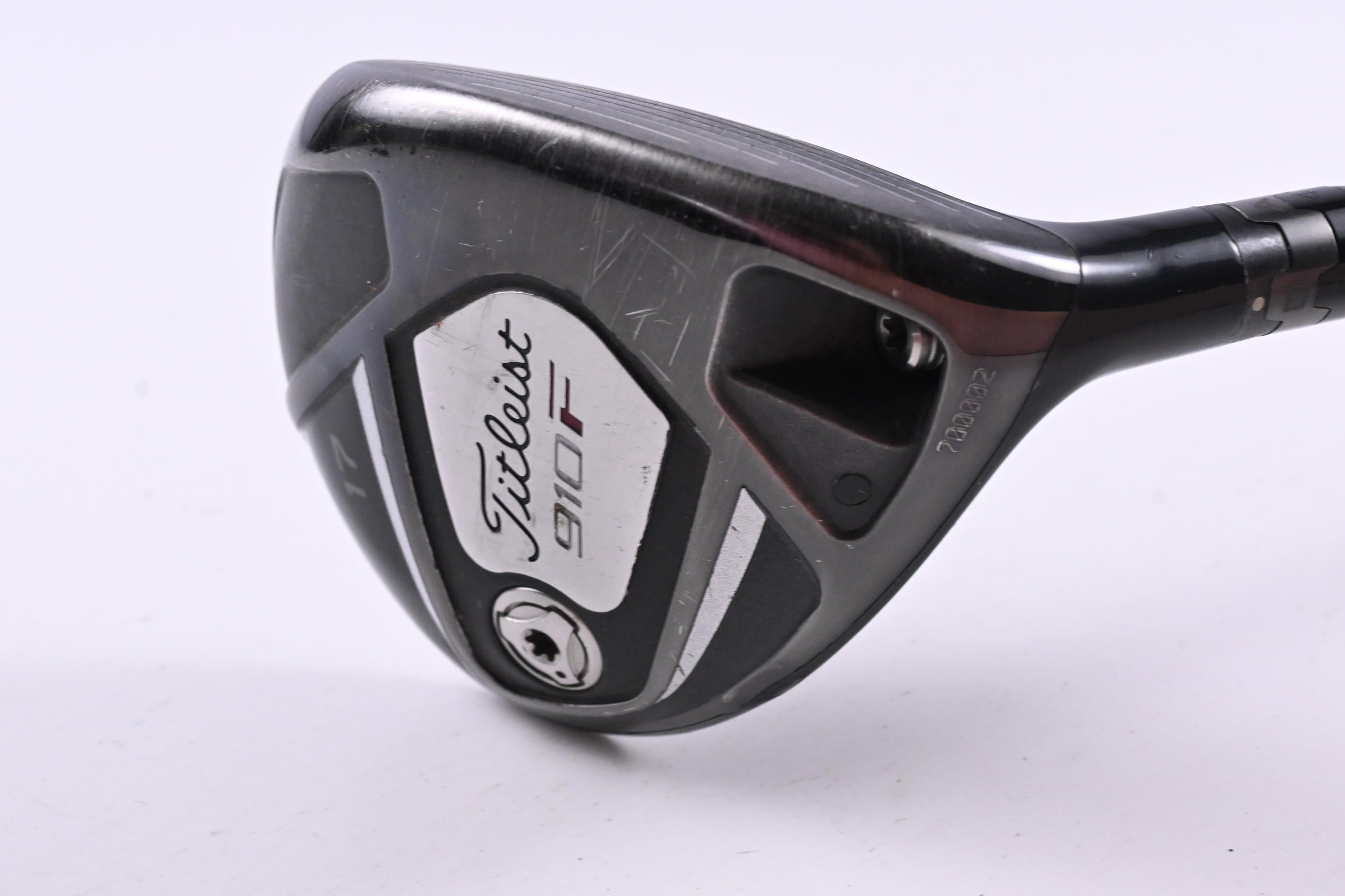 Titleist 910 F #4 Wood / 17 Degree / Stiff Flex Diamana 'Ahina 82 Shaft