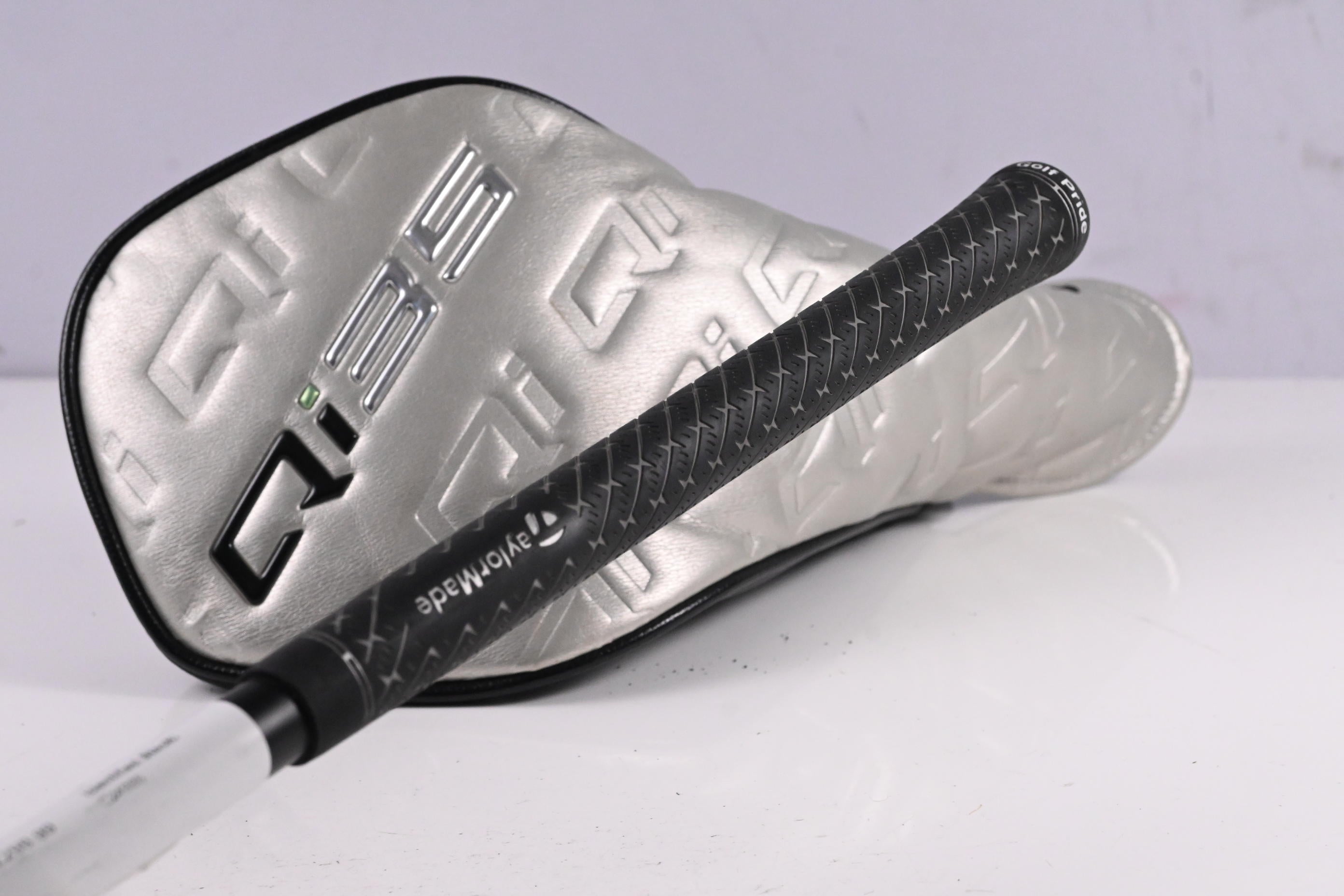 Taylormade Qi35 Max Driver / 10.5 Degree / Regular Flex Air Speeder 50 Shaft