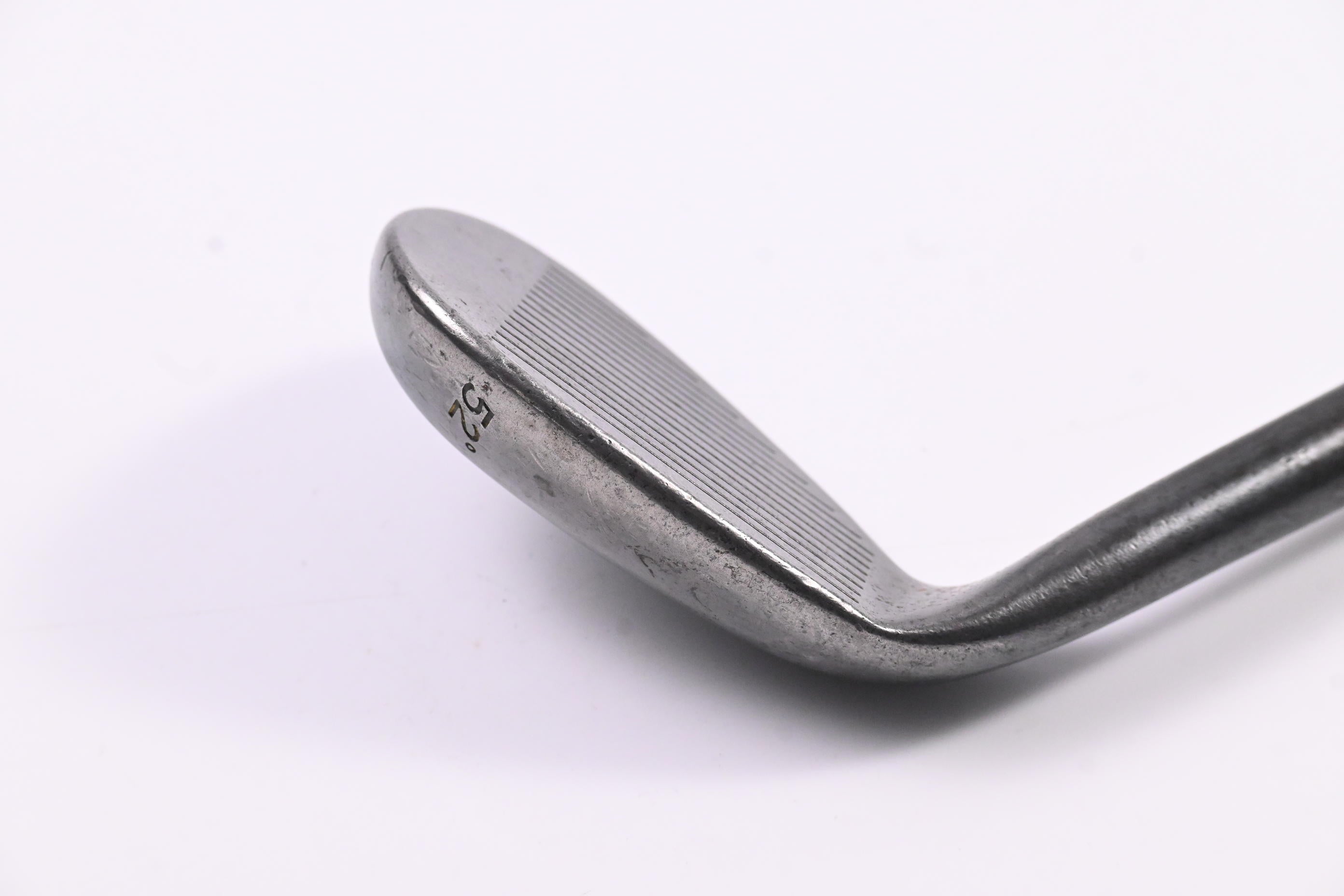 Taylormade RAC Black Gap Wedge / 52 Degree / Wedge Flex Dynamic Gold Shaft