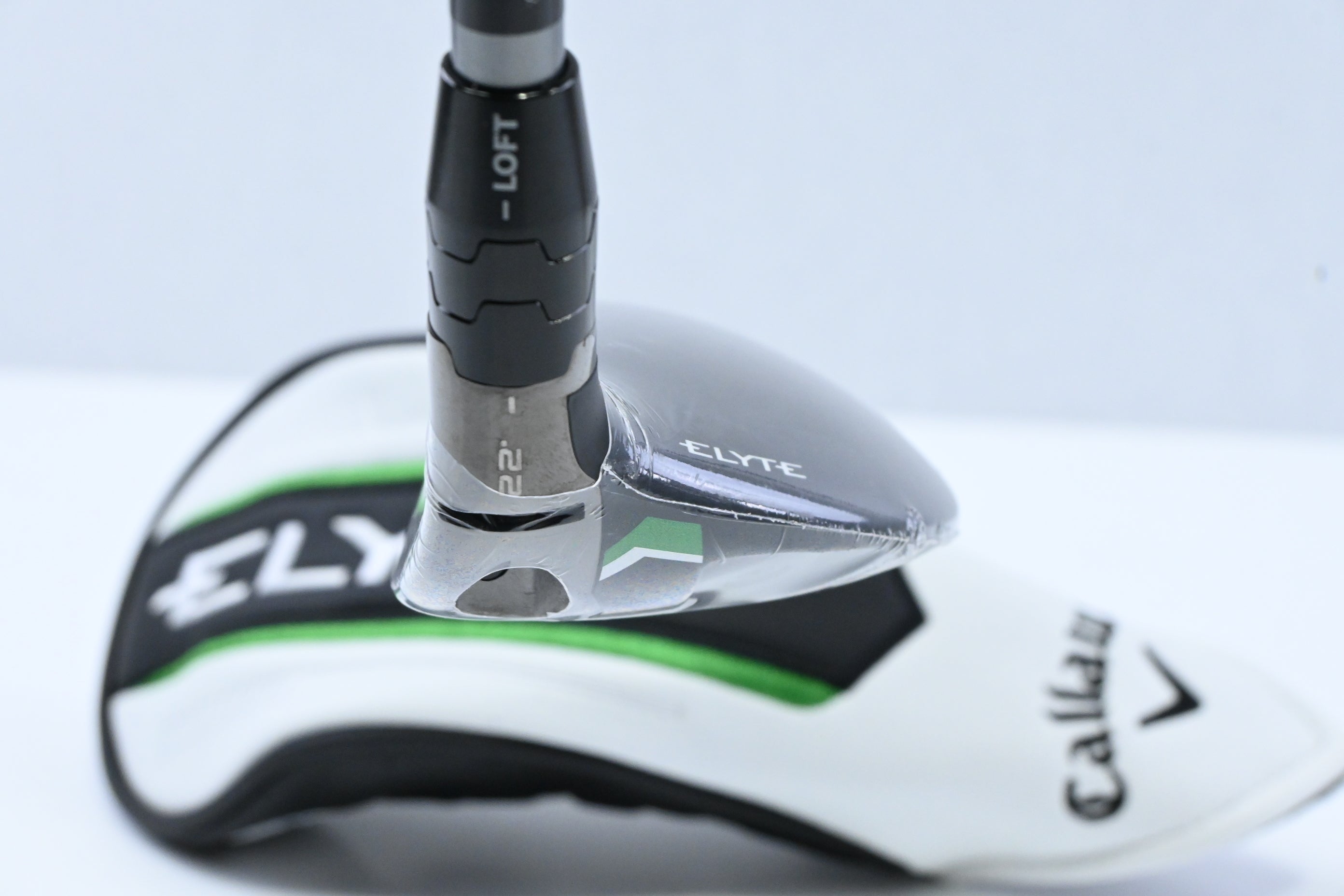 Callaway Elyte #4 Hybrid / 22 Degree / Regular Flex Denali Charcoal 60 Shaft