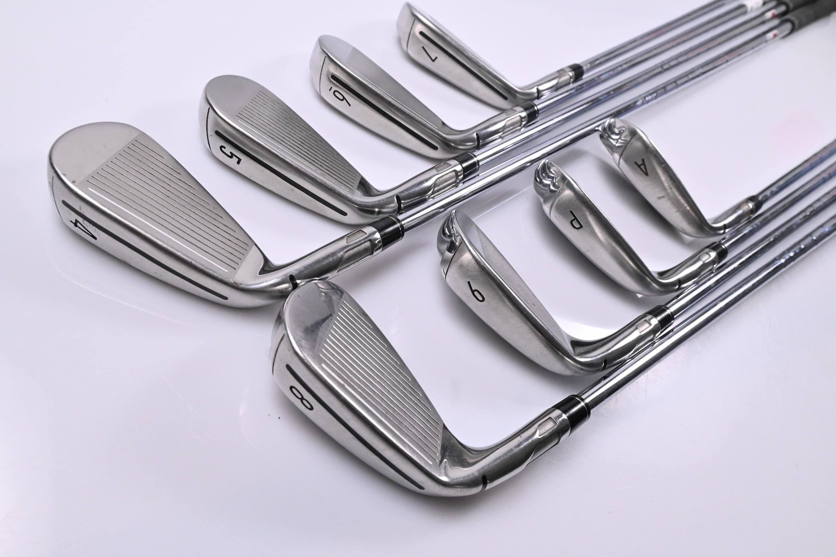 Taylormade SIM Max Irons / 4-PW+AW / Regular Flex KBS Max 85 Shafts