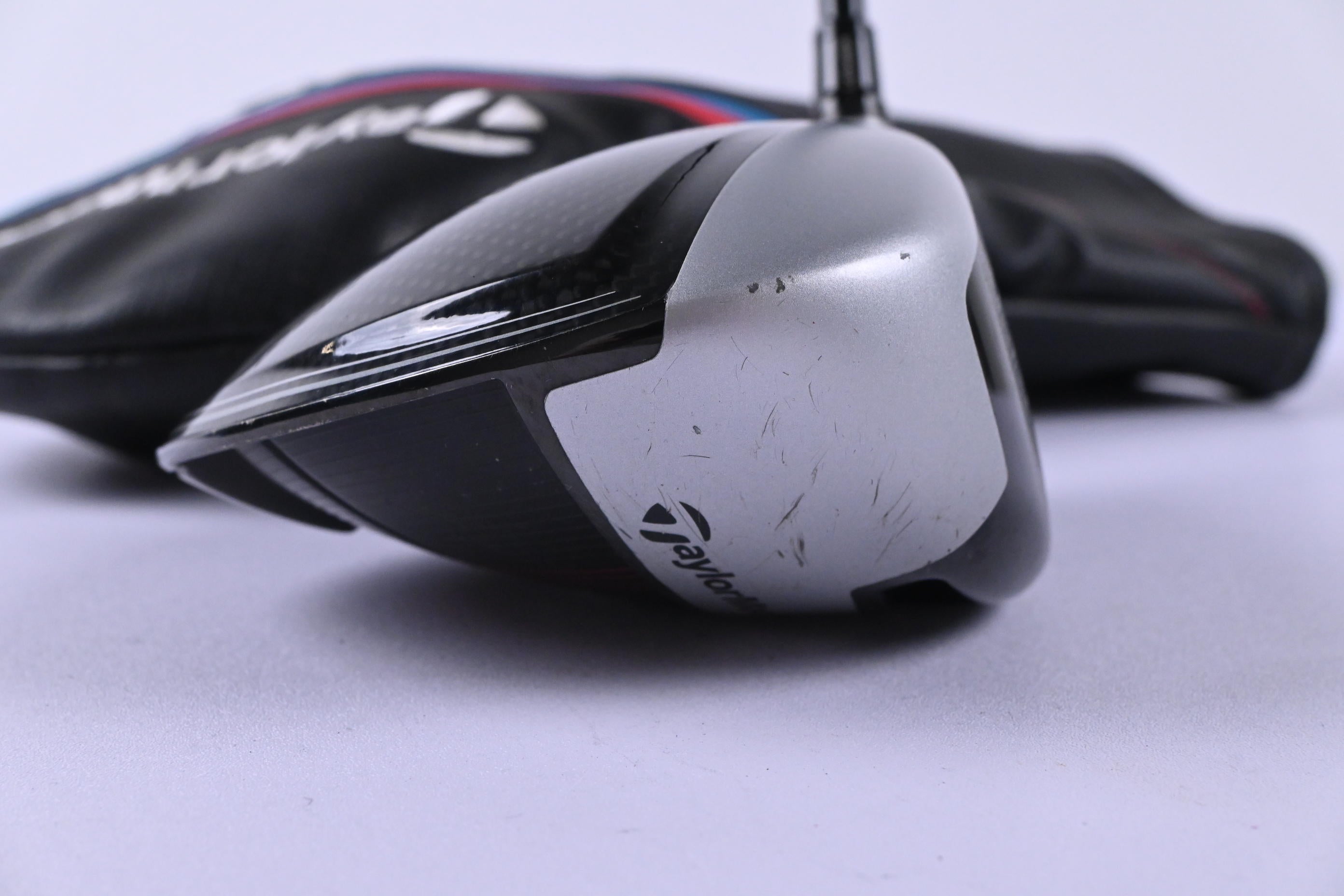 Taylormade M4 Driver / 10.5 Degree / X-Flex Fujikura Atmos Red 6 Shaft