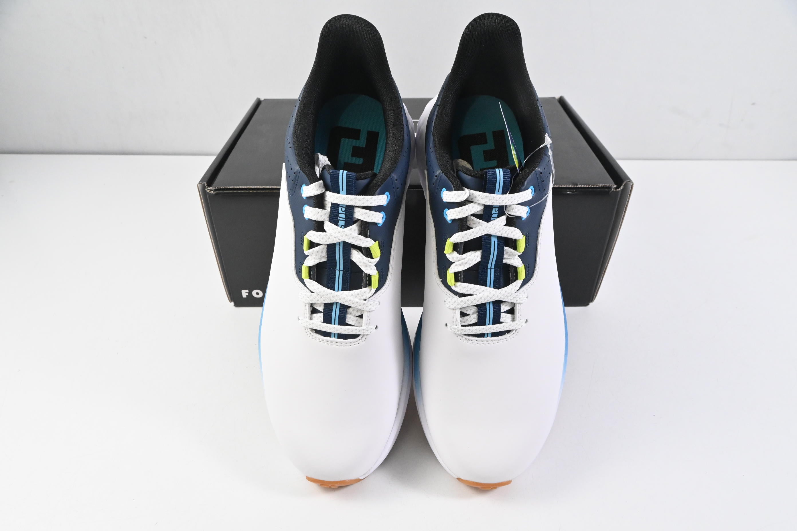 FootJoy Pulse Golf Shoes / Size UK 8 / White, Gum & Navy