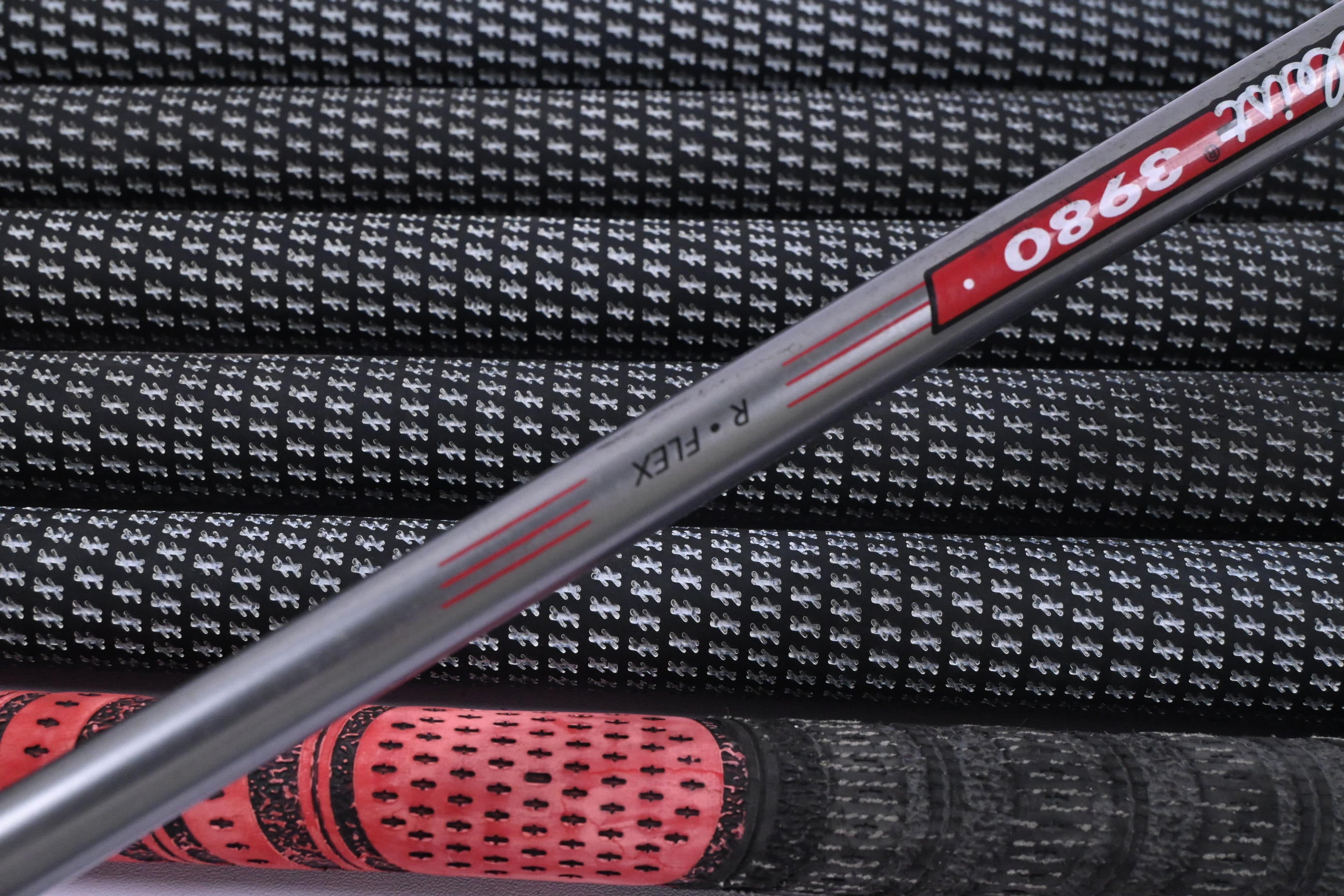 Titleist 704.CB Irons / 3-9i / Regular Flex Titleist 3980 Shafts
