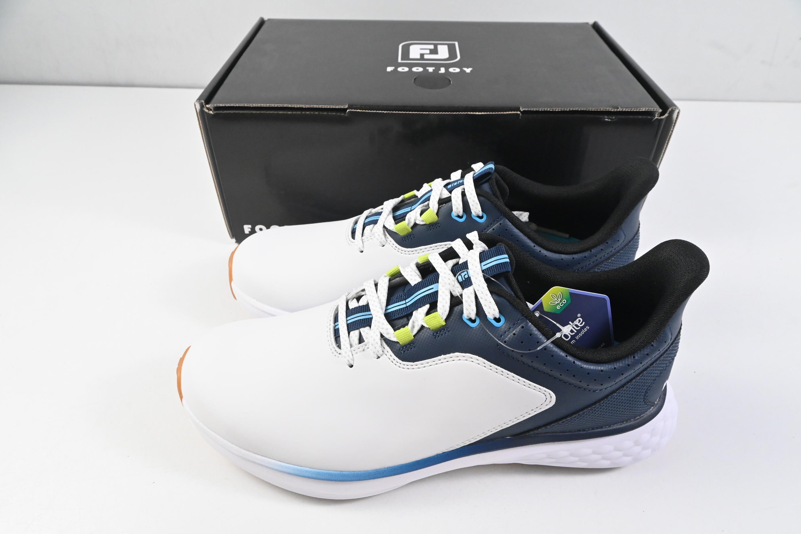 FootJoy Pulse Golf Shoes / Size UK 8 / White, Gum & Navy
