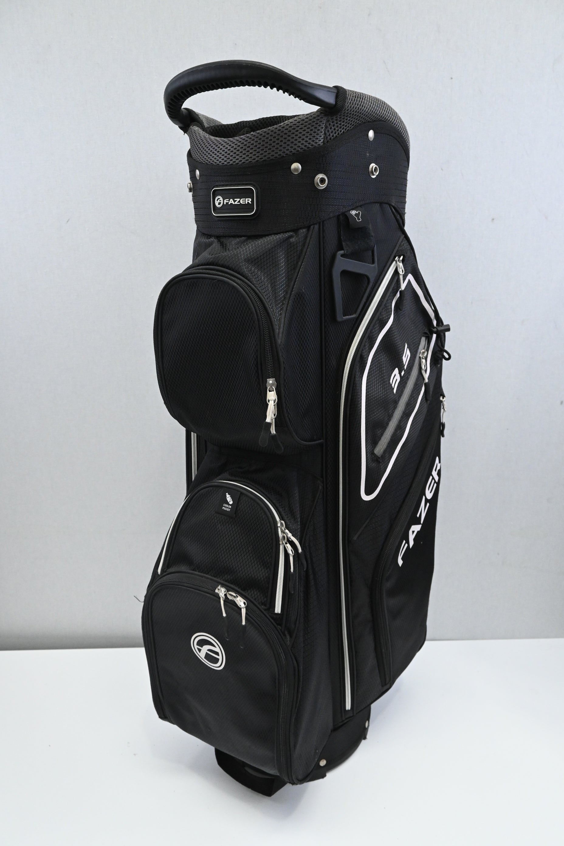 Fazer 3.5 Cart Bag / 14-Way / Black, White