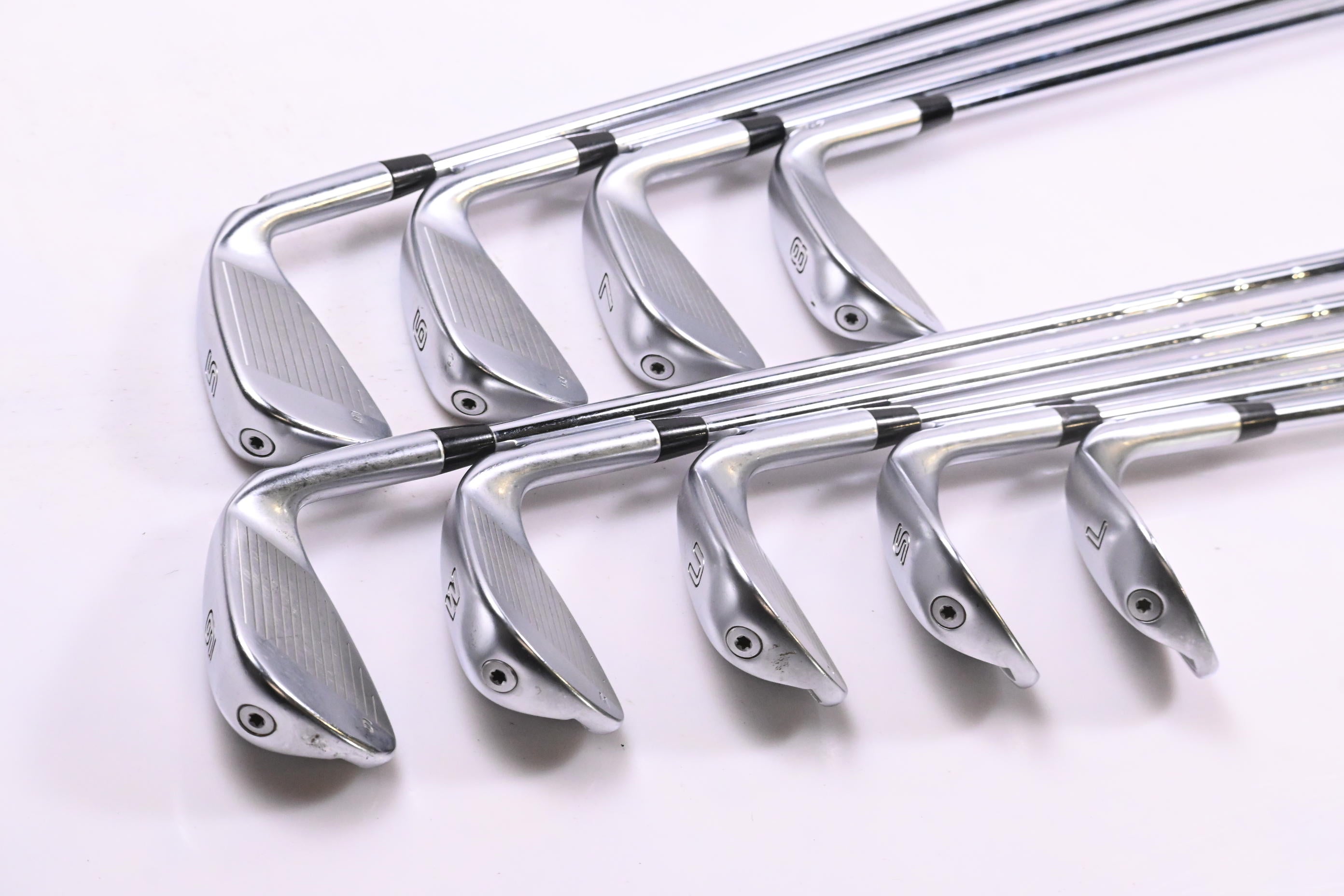 Left Hand Ping G425 Irons / 5-PW+GW+SW+LW / Black Dot / Regular Flex Ping AWT