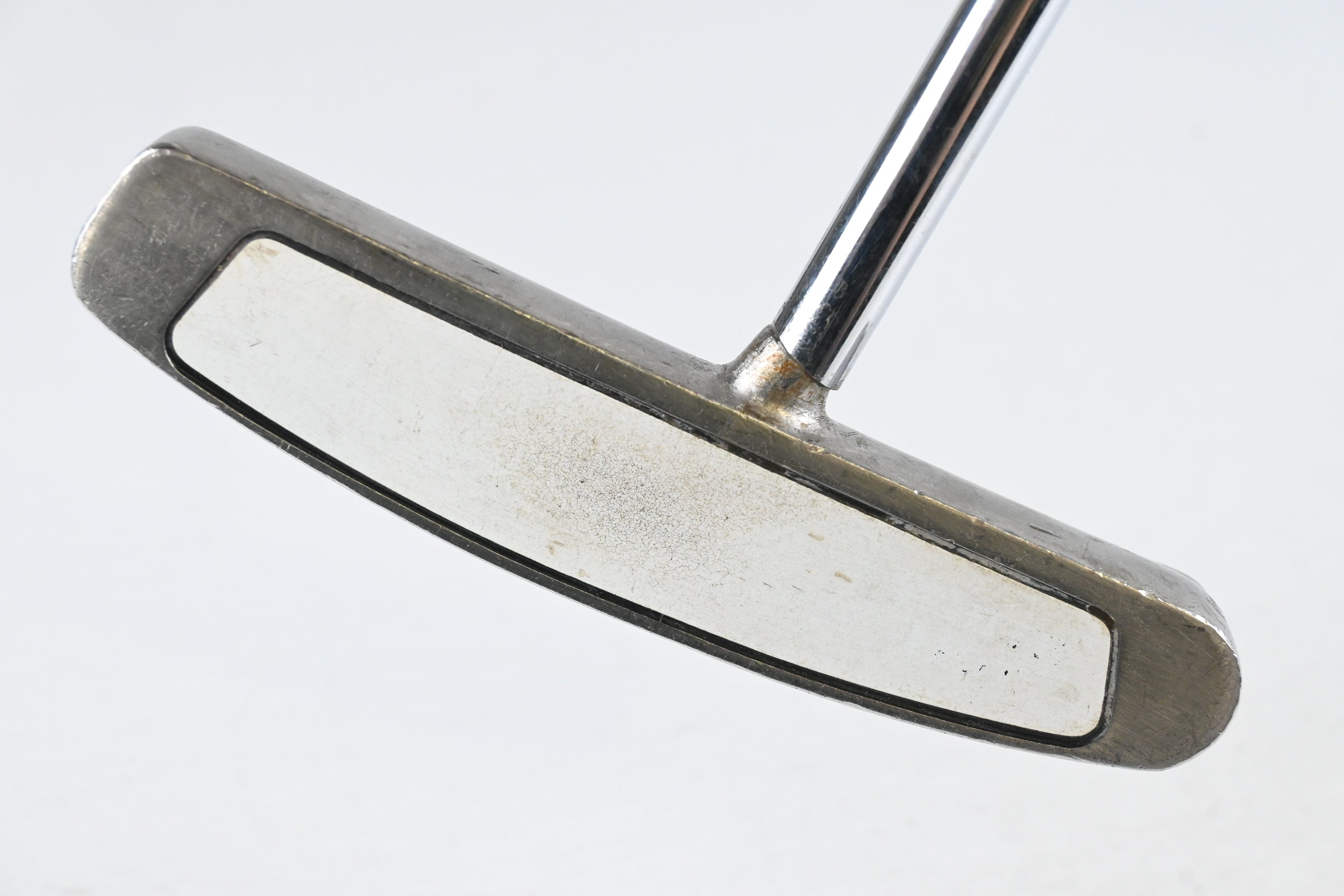 Odyssey White Hot Mid Broomhandle Putter / 46 Inch